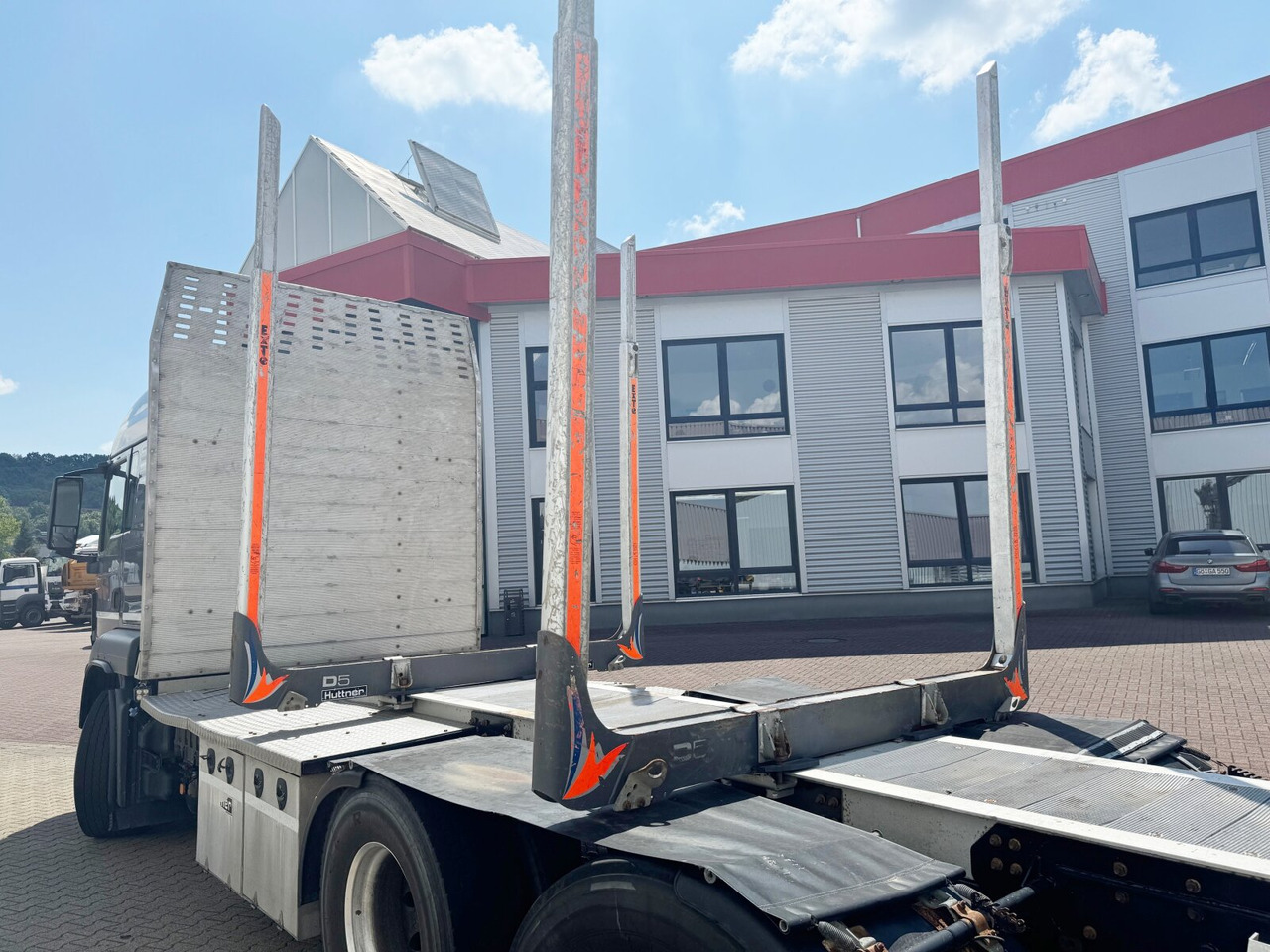 MAN TGS 26.500 6X4H-4 BL TGS 26.500 6X4H-4 BL, PriTarder, HydroDrive, Lenk-/Lift, Heckkran Epsilon M130Z83 - Camião de transporte de madeira, Camião grua: foto 2 MAN TGS 26.500 6X4H-4 BL TGS 26.500 6X4H-4 BL, PriTarder, HydroDrive, Lenk-/Lift, Heckkran Epsilon M130Z83 - Camião de transporte de madeira, Camião grua: foto 2