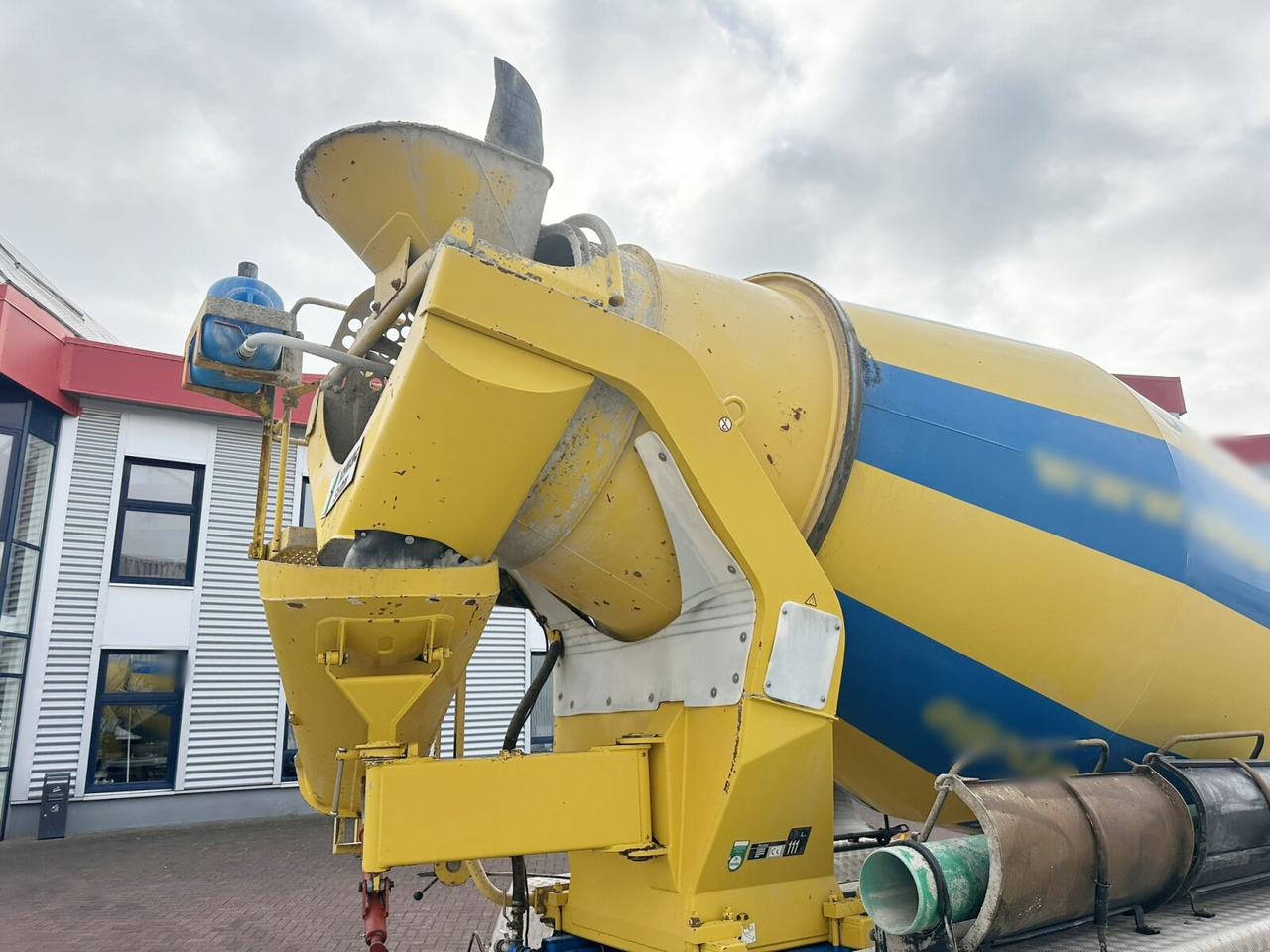 MAN TGS 32.400 8X4 BB TGS 32.400 8x4 BB, Stetter ca. 9m³ - Camião betoneira: foto 3 MAN TGS 32.400 8X4 BB TGS 32.400 8x4 BB, Stetter ca. 9m³ - Camião betoneira: foto 3