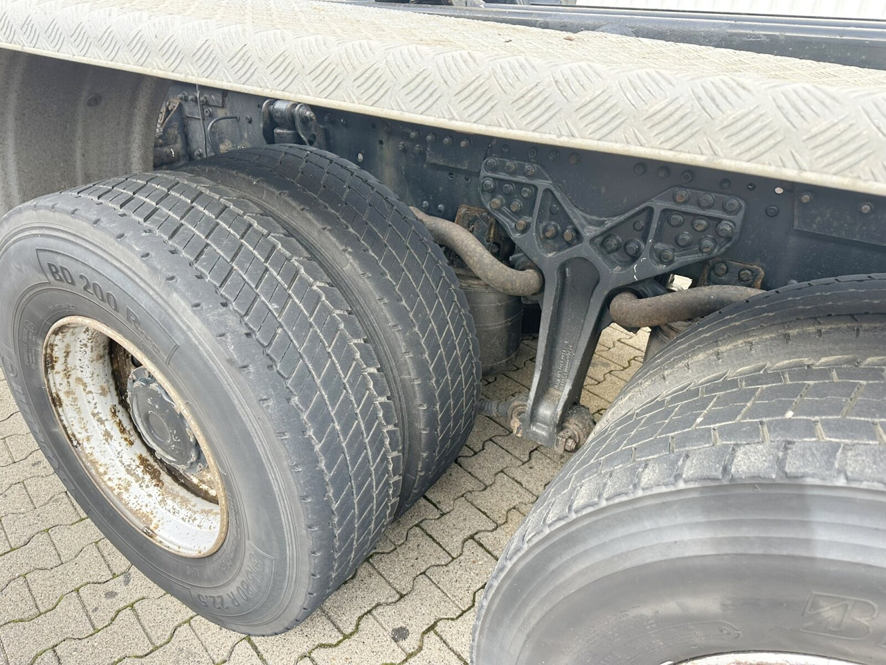 MAN TGS 35.480 8x4 BL TGS 35.480 8x4 BL - Camião polibenne: foto 5 MAN TGS 35.480 8x4 BL TGS 35.480 8x4 BL - Camião polibenne: foto 5