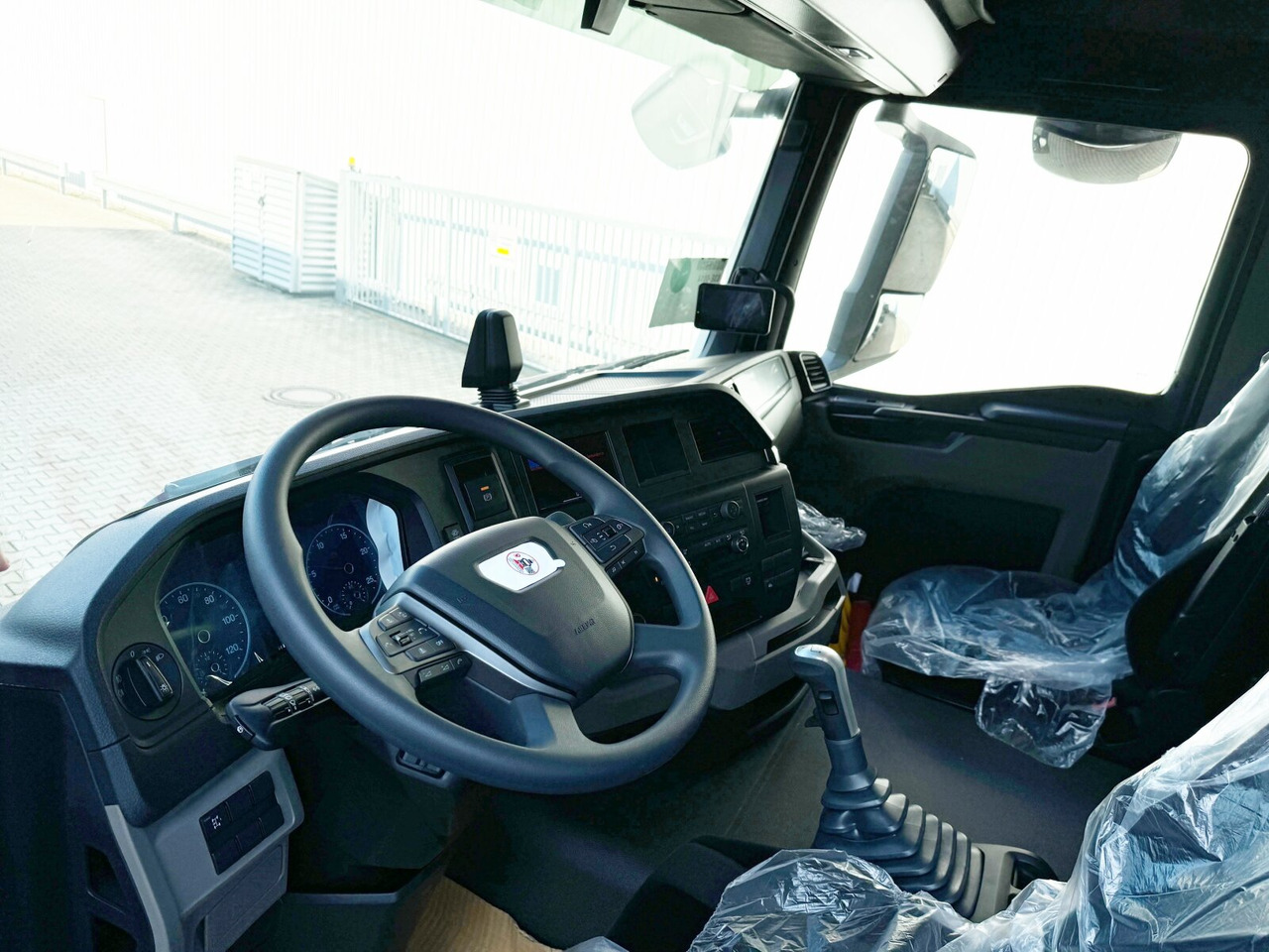 MAN TGS 35.480 8x6H BL CH TGS 35.480 8x6H BL CH, HydroDrive, Navi, Meiller 3-Seiten Kipper - Camião basculante: foto 4 MAN TGS 35.480 8x6H BL CH TGS 35.480 8x6H BL CH, HydroDrive, Navi, Meiller 3-Seiten Kipper - Camião basculante: foto 4
