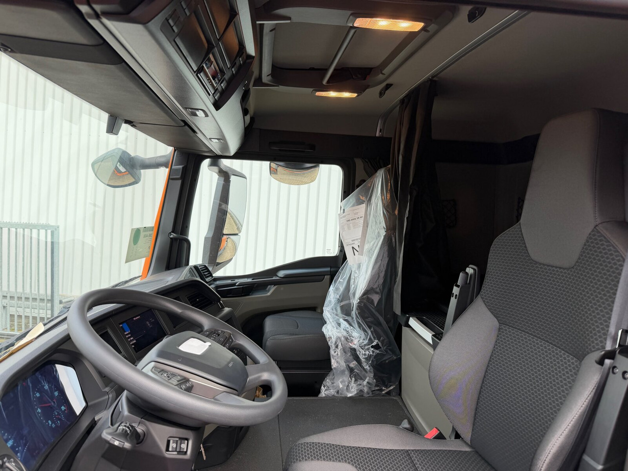 MAN TGS 41.440 8x4 BB CH TGS 41.440 8x4 BB CH, Retarder, MEHRFACH VORHANDEN! - Camião chassi: foto 3 MAN TGS 41.440 8x4 BB CH TGS 41.440 8x4 BB CH, Retarder, MEHRFACH VORHANDEN! - Camião chassi: foto 3