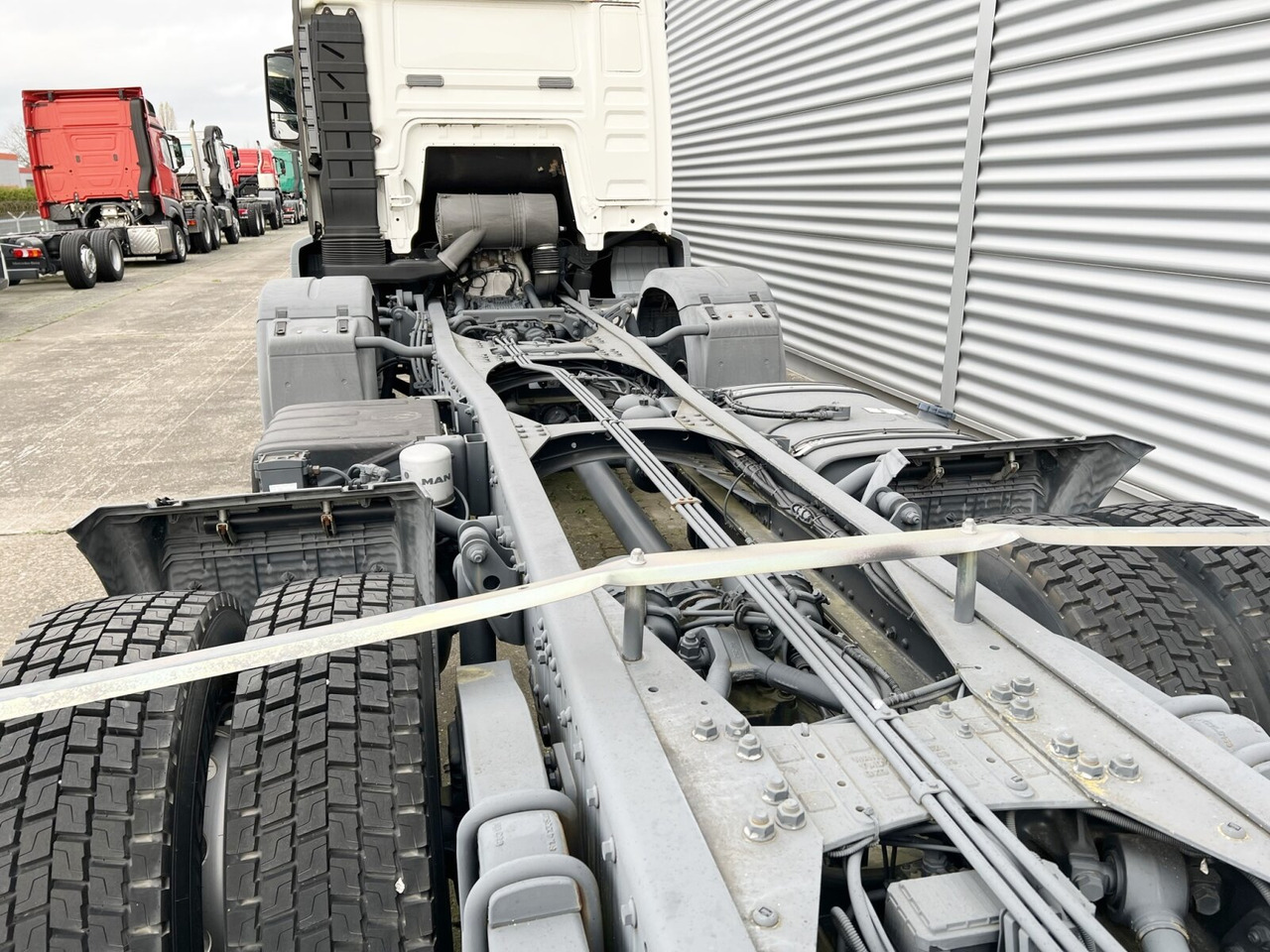 MAN TGS 50.480BB 10x4 Retarder TGS 50.480BB 10x4 Retarder, 3-f.NA - Camião chassi: foto 2 MAN TGS 50.480BB 10x4 Retarder TGS 50.480BB 10x4 Retarder, 3-f.NA - Camião chassi: foto 2