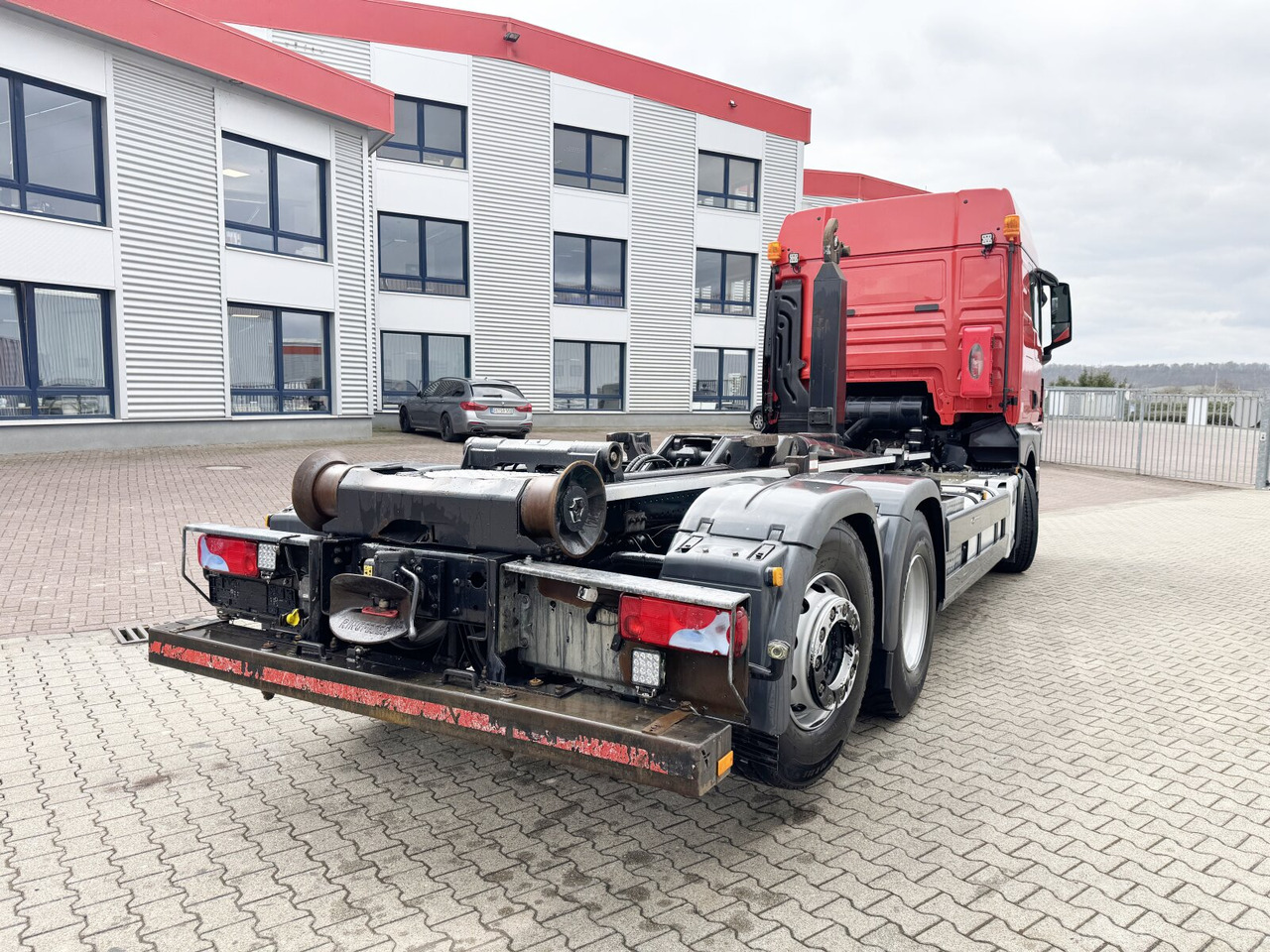 Camião polibenne MAN TGX 26.470 6X2-4 BL TGX 26.470 6X2-4 BL, Lenk-/Liftachse, XLX-Fahrerhaus, VDL Abrollanlage 7m: foto 9