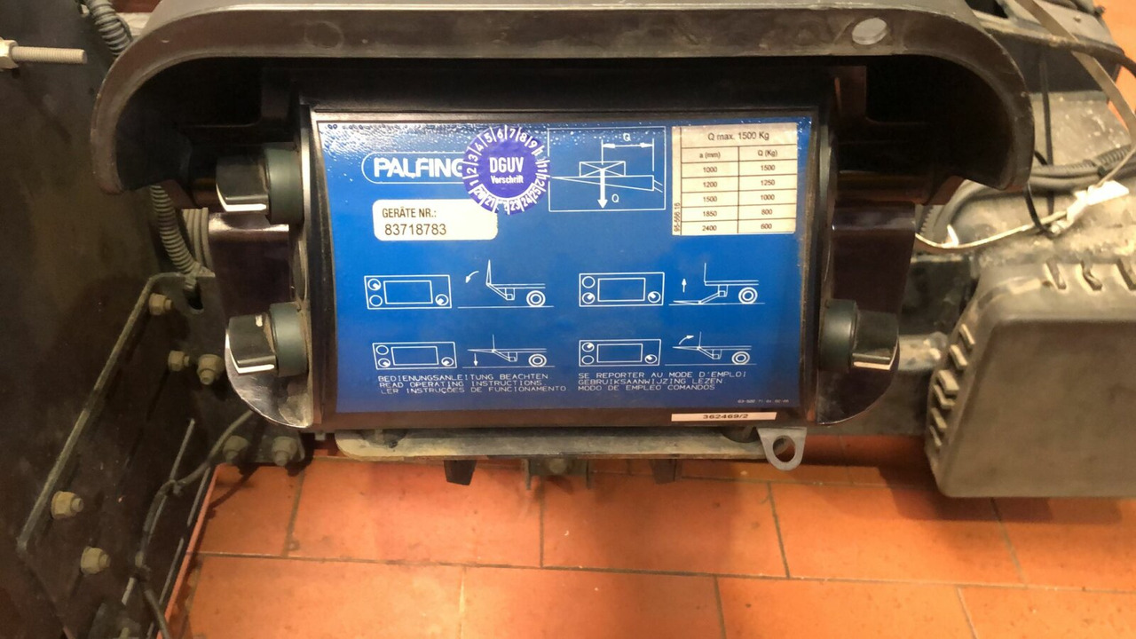 MBB C 1500 S Ladebordwand MBB C 1500 S Ladebordwand - Rampa hidráulica: foto 2 MBB C 1500 S Ladebordwand MBB C 1500 S Ladebordwand - Rampa hidráulica: foto 2