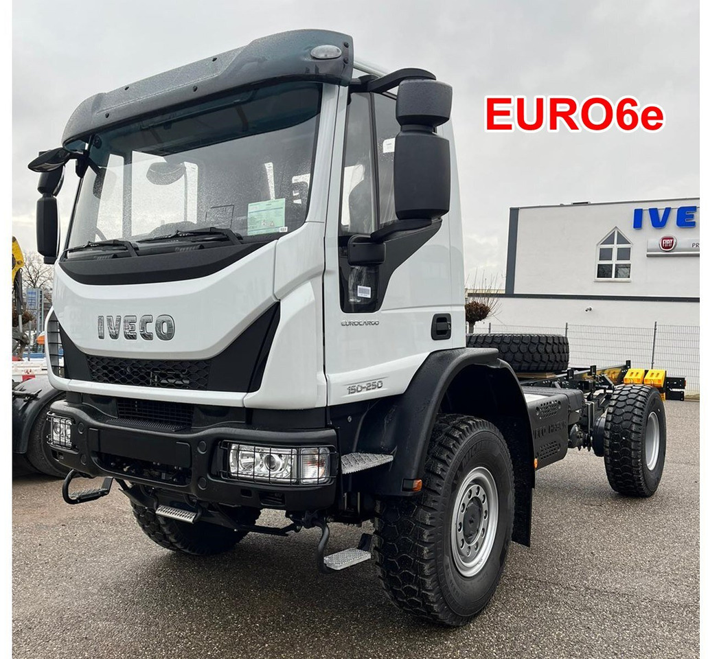 ML150E25WS 4x4 ML150E25WS 4x4, Einzelbereifung, 4x VORNANDEN! - Camião chassi: foto 1 ML150E25WS 4x4 ML150E25WS 4x4, Einzelbereifung, 4x VORNANDEN! - Camião chassi: foto 1