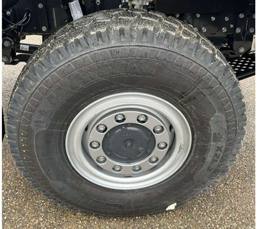 ML150E25WS 4x4 ML150E25WS 4x4, Einzelbereifung, 4x VORNANDEN! - Camião chassi: foto 4 ML150E25WS 4x4 ML150E25WS 4x4, Einzelbereifung, 4x VORNANDEN! - Camião chassi: foto 4