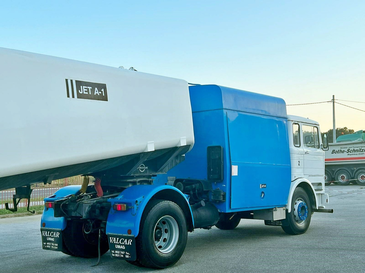 Caminhão tanque Mercedes-Benz 1923 4x2 Tankwagenzug für Kerosin 40.000l 1923 4x2 Tankwagenzug für Kerosin 40.000l: foto 10 Caminhão tanque Mercedes-Benz 1923 4x2 Tankwagenzug für Kerosin 40.000l 1923 4x2 Tankwagenzug für Kerosin 40.000l: foto 10