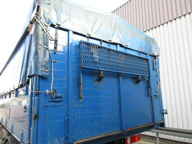 Mercedes-Benz Actros 1841L 4x2 1841L 4x2 Lück Getreidekipper, Retarder, MP3, 2x VORH.! - Camião basculante: foto 2 Mercedes-Benz Actros 1841L 4x2 1841L 4x2 Lück Getreidekipper, Retarder, MP3, 2x VORH.! - Camião basculante: foto 2