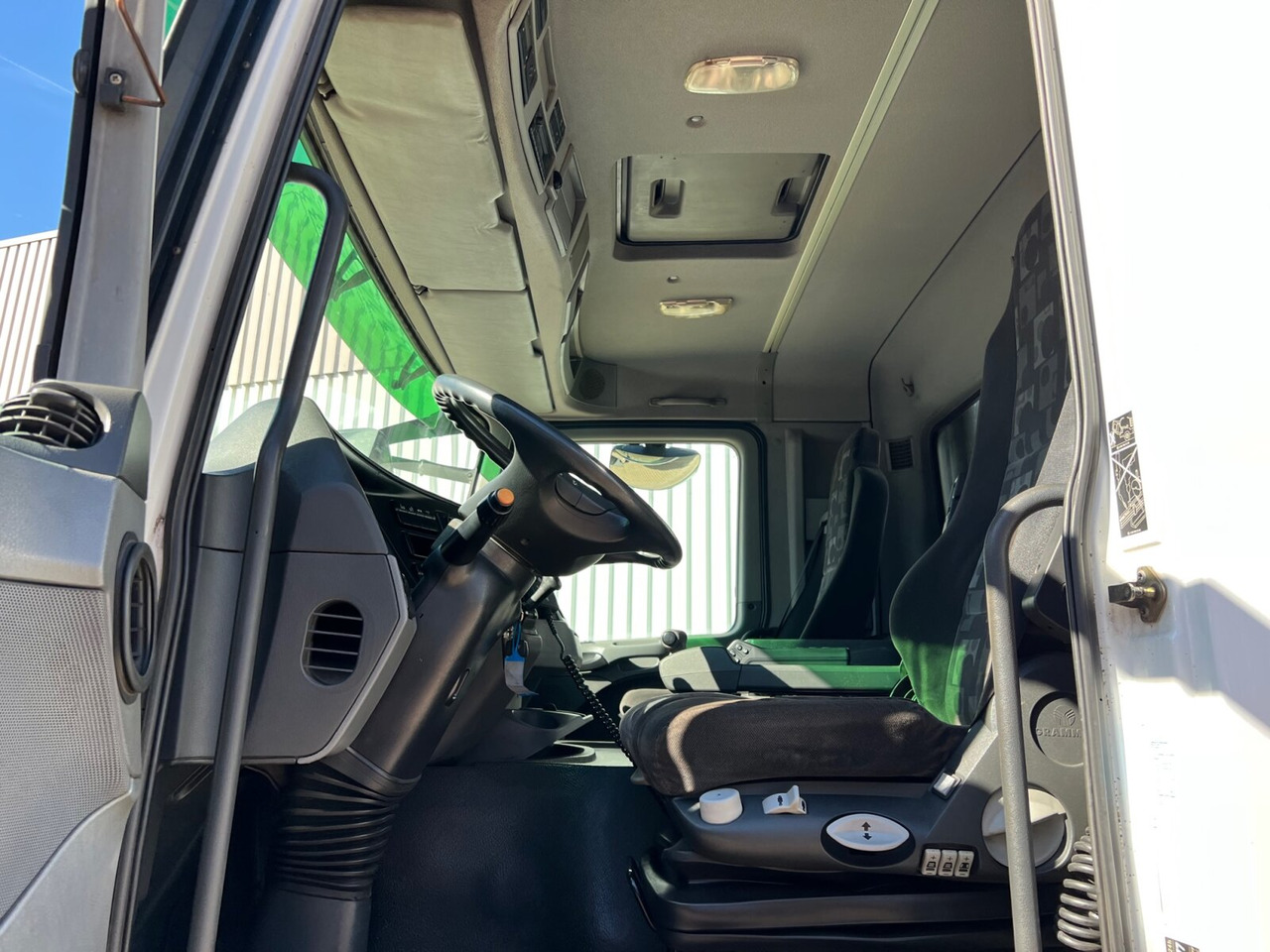 Mercedes-Benz Actros 2541 L 6x2 Actros 2541 L 6x2/48 Retarder, Lenk-/Liftachse - Camião polibenne: foto 3 Mercedes-Benz Actros 2541 L 6x2 Actros 2541 L 6x2/48 Retarder, Lenk-/Liftachse - Camião polibenne: foto 3