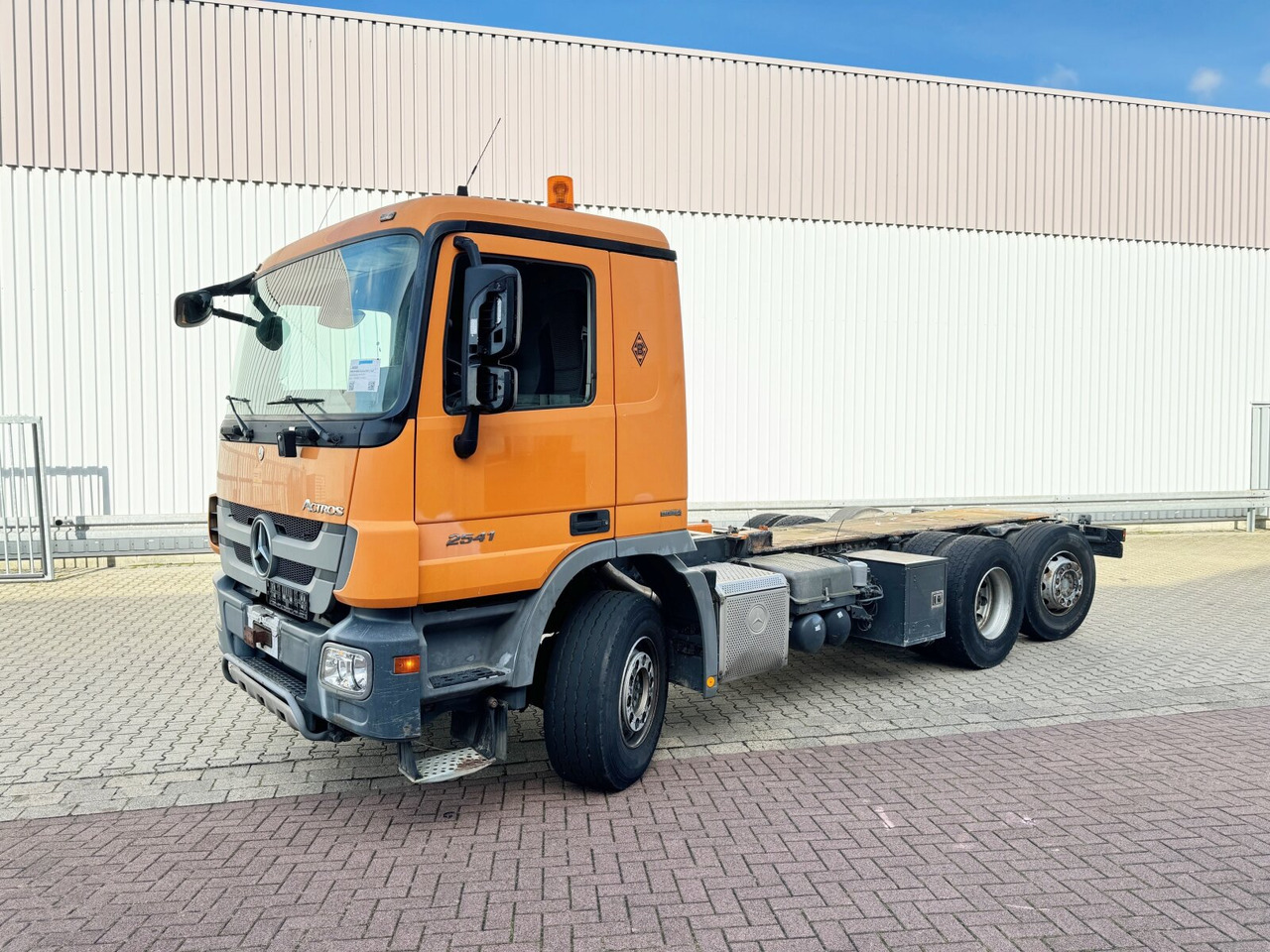 Mercedes-Benz Actros 2541 L 6x2 Actros 2541 L 6x2, Lenk-/Liftachse - Camião chassi: foto 1 Mercedes-Benz Actros 2541 L 6x2 Actros 2541 L 6x2, Lenk-/Liftachse - Camião chassi: foto 1
