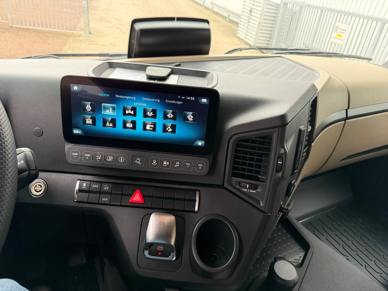 Mercedes-Benz Actros 2546 L 6x2 Actros 2546 L 6x2, Retarder, Lenk-/Liftachse, MultimediaCockpit, StreamSpace - Camião chassi: foto 3 Mercedes-Benz Actros 2546 L 6x2 Actros 2546 L 6x2, Retarder, Lenk-/Liftachse, MultimediaCockpit, StreamSpace - Camião chassi: foto 3