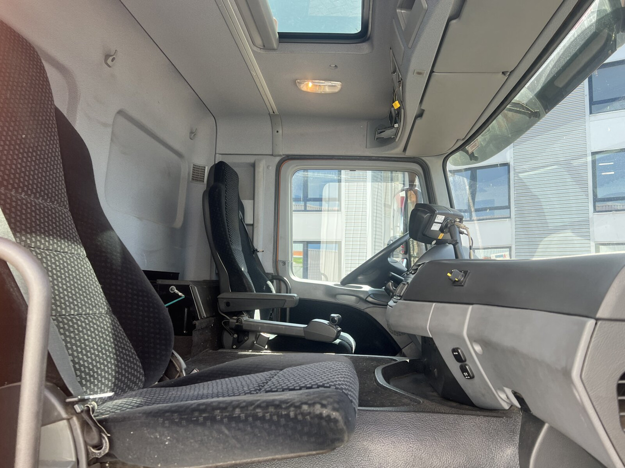 Mercedes-Benz Actros 2641/48 L 6x4 Actros 2641/48 L 6x4, Seilabroller, Haller Lotos, Zöller Schüttung - Caminhão de lixo: foto 4 Mercedes-Benz Actros 2641/48 L 6x4 Actros 2641/48 L 6x4, Seilabroller, Haller Lotos, Zöller Schüttung - Caminhão de lixo: foto 4