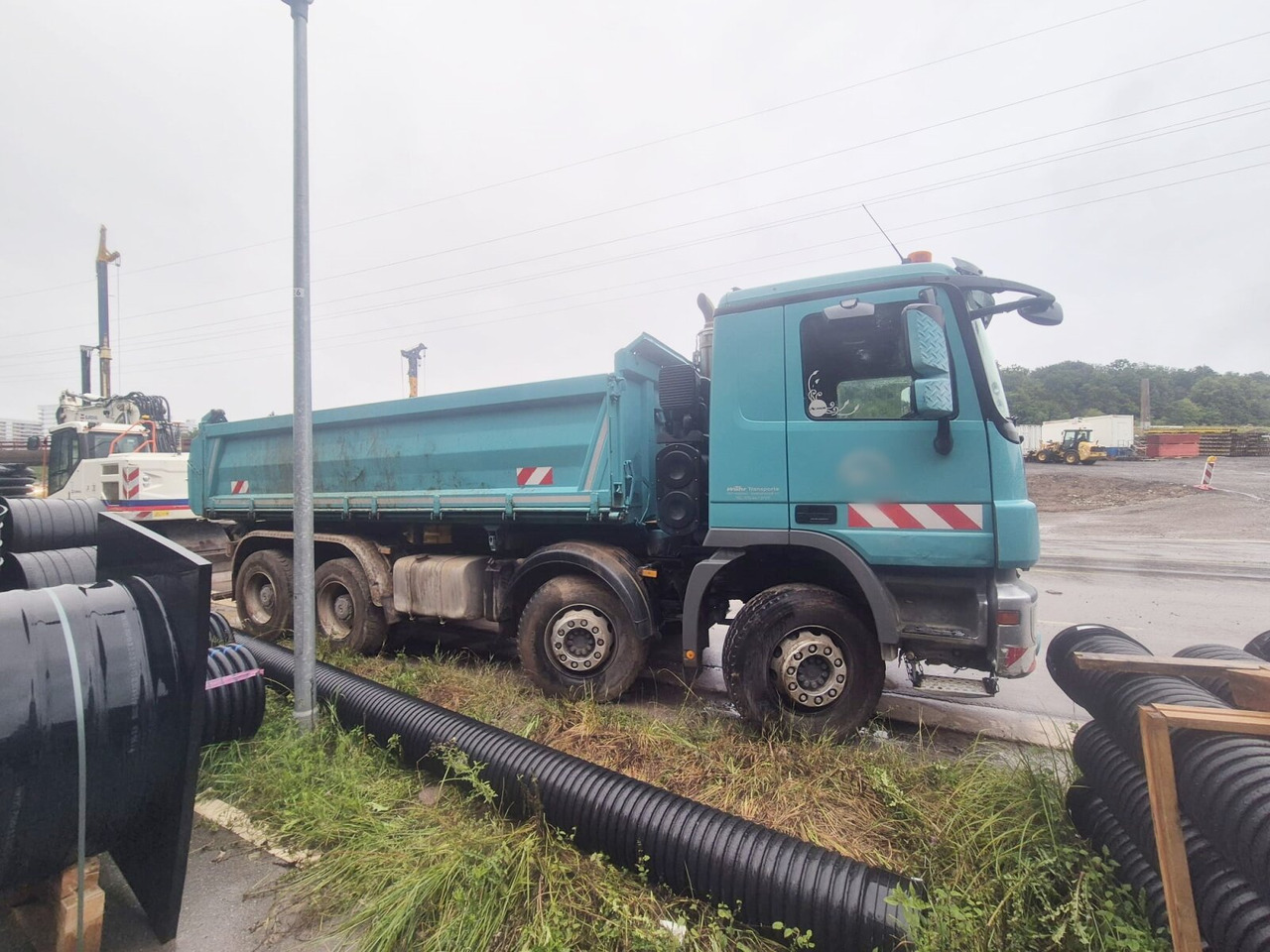 Mercedes-Benz Actros 3241 K 8x4/4 Actros 3241 K 8x4/4, Bordmatik - Camião basculante: foto 3 Mercedes-Benz Actros 3241 K 8x4/4 Actros 3241 K 8x4/4, Bordmatik - Camião basculante: foto 3