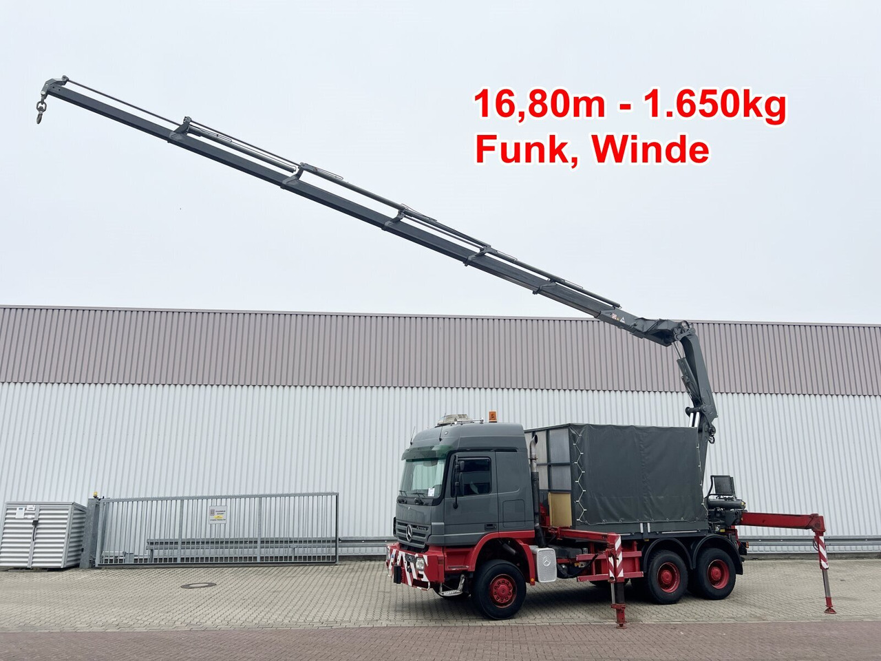 Mercedes-Benz Actros 3346 AK 6x6 Actros 3346 AK 6x6, 134t Anhängelast WSK, Heckkran Fassi F420AXP.26, Funk, Winde - Camião grua: foto 1 Mercedes-Benz Actros 3346 AK 6x6 Actros 3346 AK 6x6, 134t Anhängelast WSK, Heckkran Fassi F420AXP.26, Funk, Winde - Camião grua: foto 1