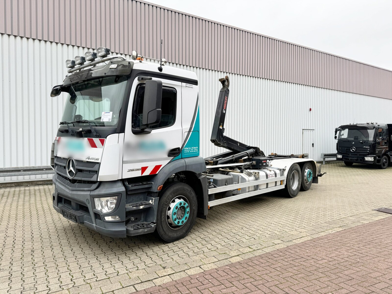 Mercedes-Benz Antos 2536 L 6x2 Antos 2536 L 6x2, Liftachse, Hiab XR 21S61 bis 7 m Container - Camião polibenne: foto 1 Mercedes-Benz Antos 2536 L 6x2 Antos 2536 L 6x2, Liftachse, Hiab XR 21S61 bis 7 m Container - Camião polibenne: foto 1