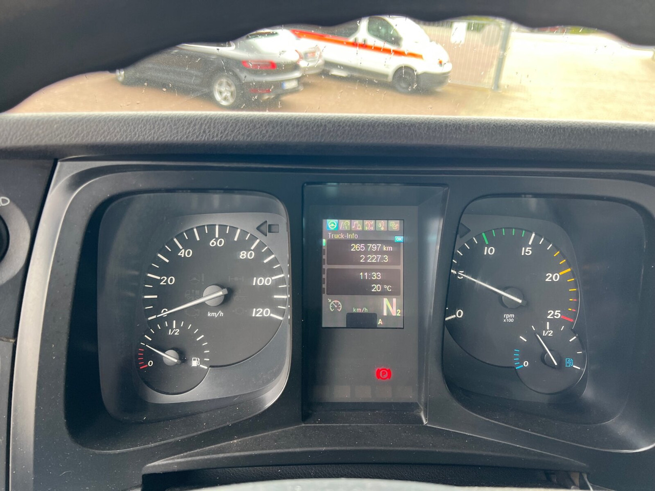 Mercedes-Benz Arocs 1840 K 4x2 Arocs 1840 K 4x2 - Camião basculante: foto 5 Mercedes-Benz Arocs 1840 K 4x2 Arocs 1840 K 4x2 - Camião basculante: foto 5