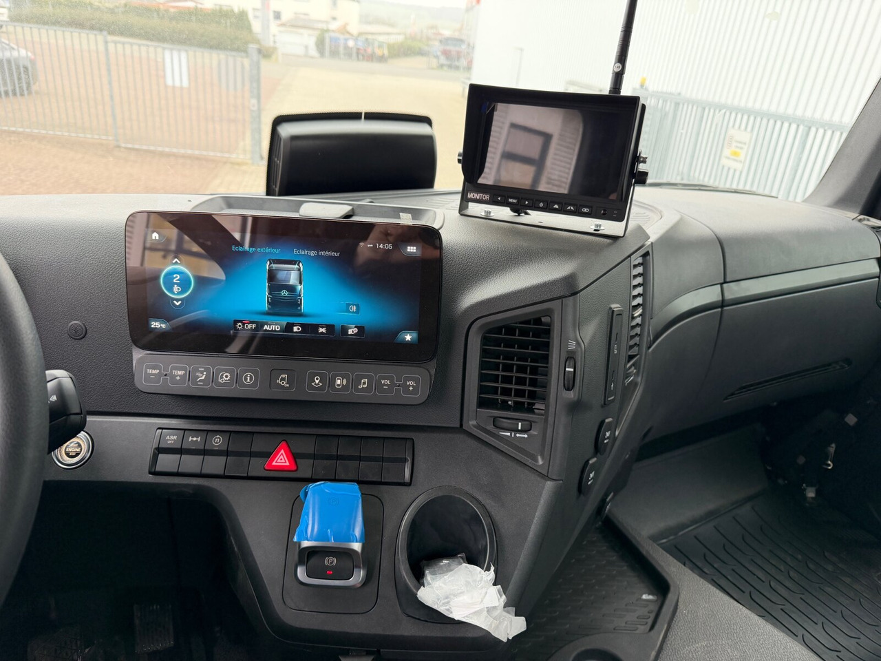 Mercedes-Benz Arocs 1840 K 4x2 Arocs 1840 K 4x2, MultimediaCockpit, 2x Nebenantrieb, NMV & Motorabtrieb - Camião polibenne: foto 5 Mercedes-Benz Arocs 1840 K 4x2 Arocs 1840 K 4x2, MultimediaCockpit, 2x Nebenantrieb, NMV & Motorabtrieb - Camião polibenne: foto 5