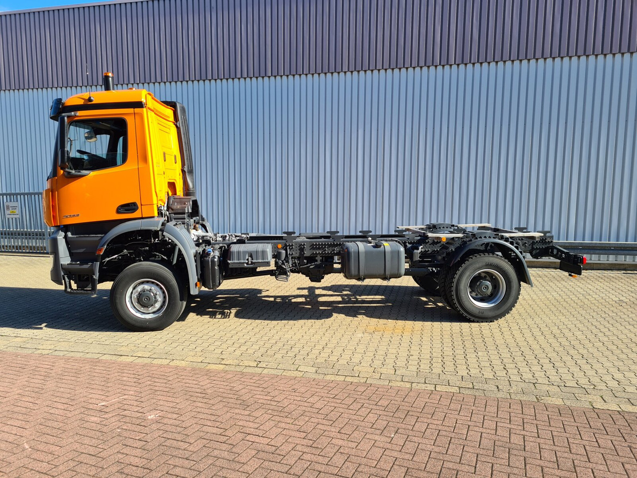 Camião chassi novo Mercedes-Benz Arocs 2033 A 4x4 Arocs 2033 A 4x4, Grounder, Motorabtrieb: foto 8 Camião chassi novo Mercedes-Benz Arocs 2033 A 4x4 Arocs 2033 A 4x4, Grounder, Motorabtrieb: foto 8