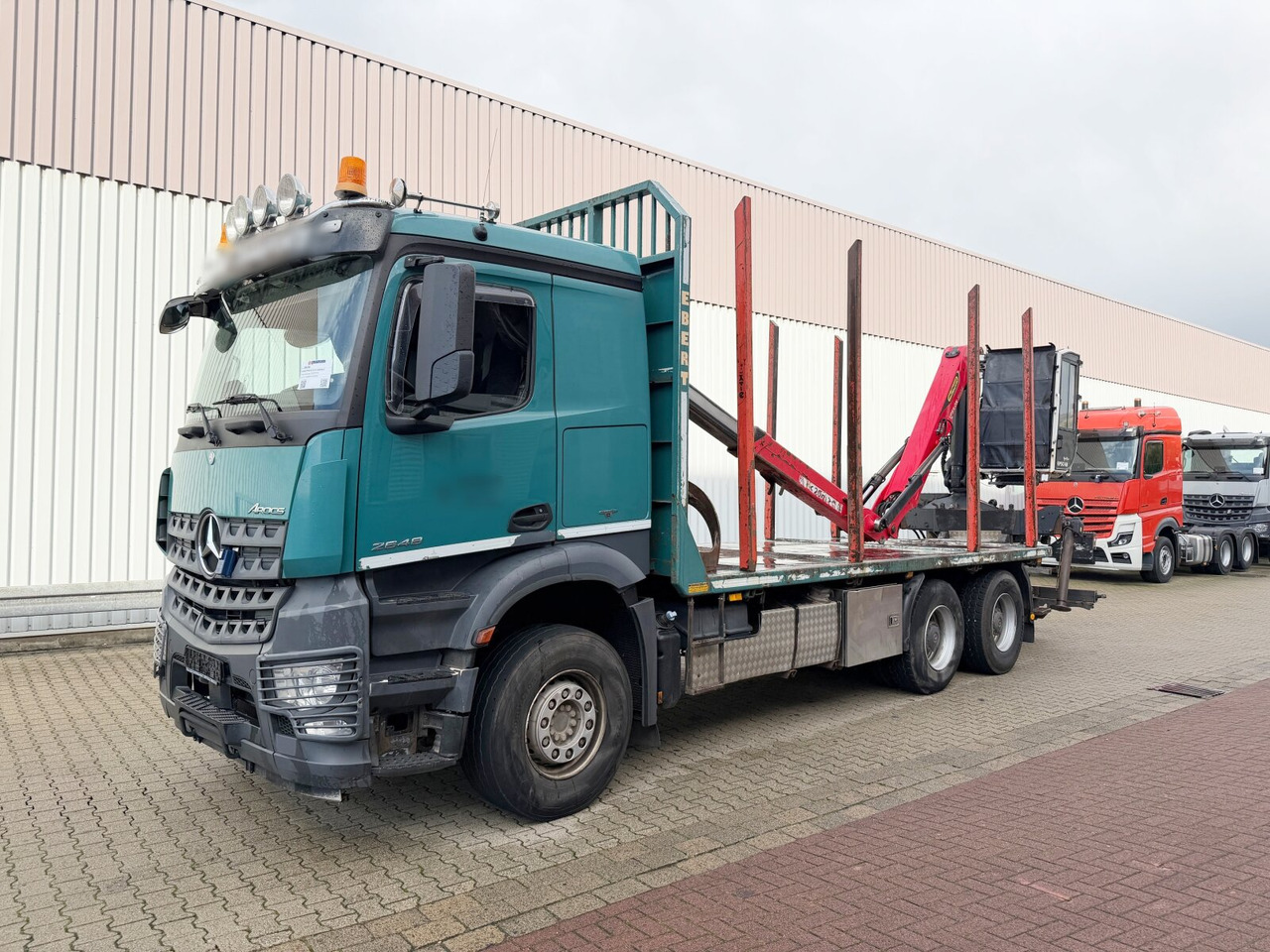 Mercedes-Benz Arocs 2648 6x4 Arocs 2648 6x4 mit Heckkran Epsilon M12Z83, Krankabine - Camião de transporte de madeira, Camião grua: foto 1 Mercedes-Benz Arocs 2648 6x4 Arocs 2648 6x4 mit Heckkran Epsilon M12Z83, Krankabine - Camião de transporte de madeira, Camião grua: foto 1