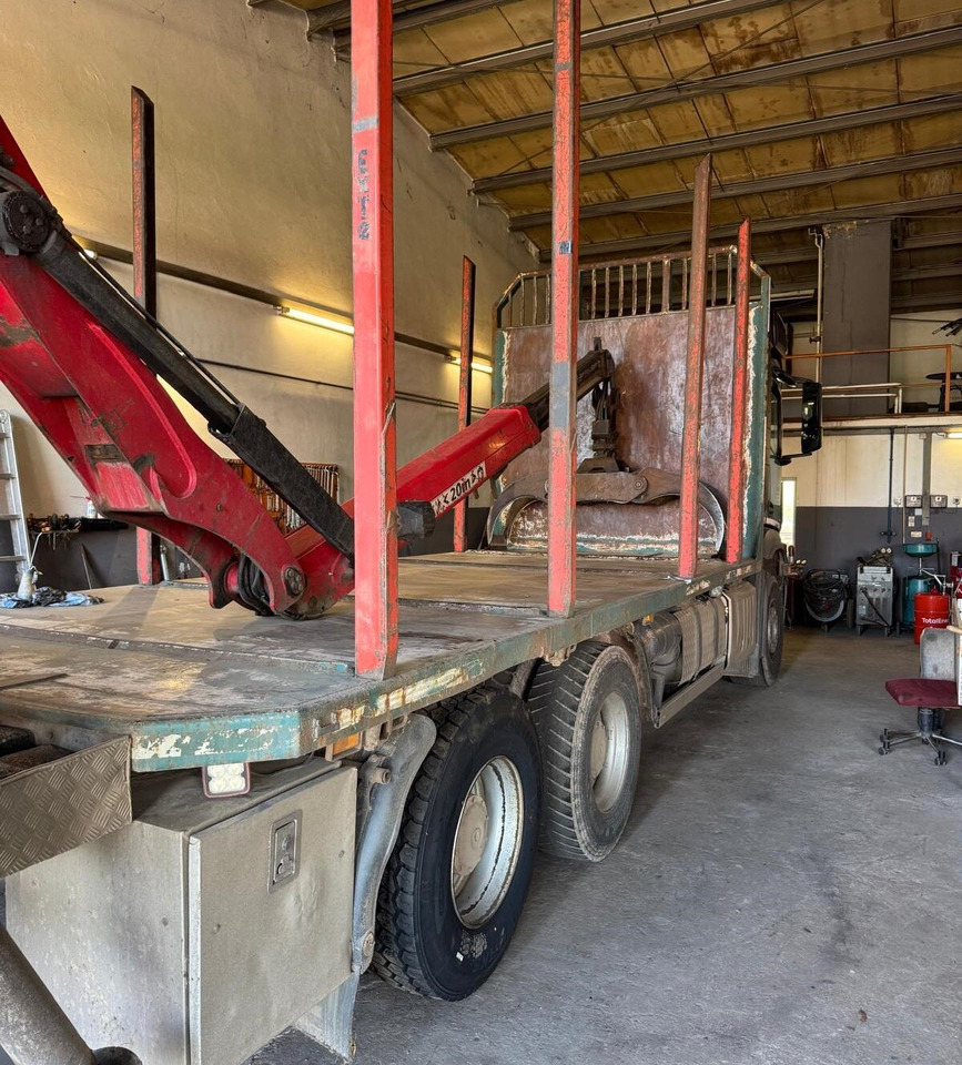 Mercedes-Benz Arocs 2648 6x4 Arocs 2648 6x4 mit Heckkran Epsilon M12Z83, Krankabine - Camião de transporte de madeira, Camião grua: foto 1 Mercedes-Benz Arocs 2648 6x4 Arocs 2648 6x4 mit Heckkran Epsilon M12Z83, Krankabine - Camião de transporte de madeira, Camião grua: foto 1