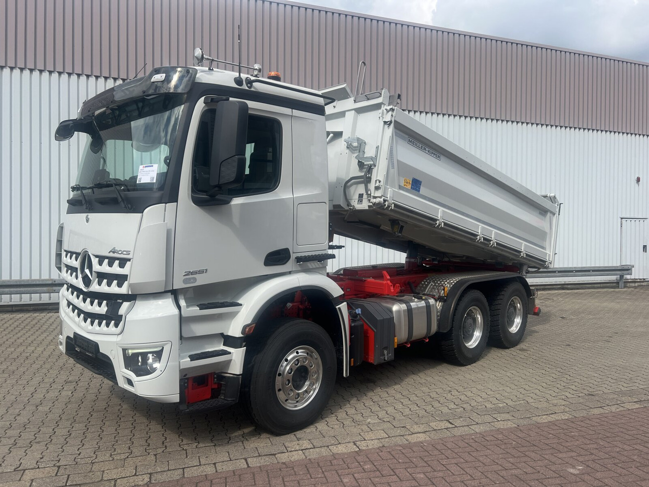 Mercedes-Benz Arocs 2651 LK 6x4 Arocs 2651 LK 6x4, Retarder, MultimediaCockpit, Navi - Camião basculante: foto 1 Mercedes-Benz Arocs 2651 LK 6x4 Arocs 2651 LK 6x4, Retarder, MultimediaCockpit, Navi - Camião basculante: foto 1