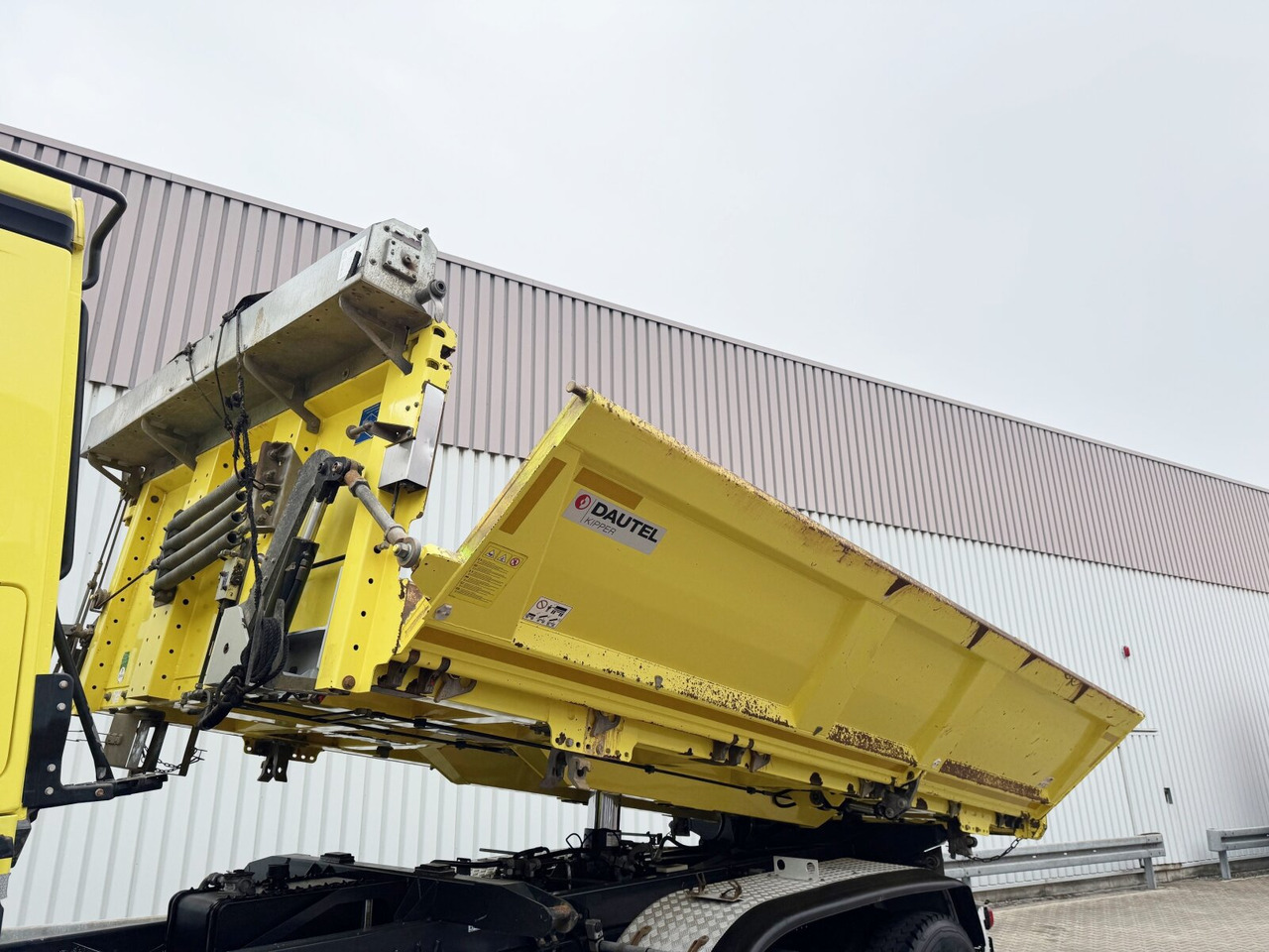 Mercedes-Benz Arocs 2658 K 6x4 Arocs 2658 K 6x4, Retarder, Bordmatik - Camião basculante: foto 2 Mercedes-Benz Arocs 2658 K 6x4 Arocs 2658 K 6x4, Retarder, Bordmatik - Camião basculante: foto 2