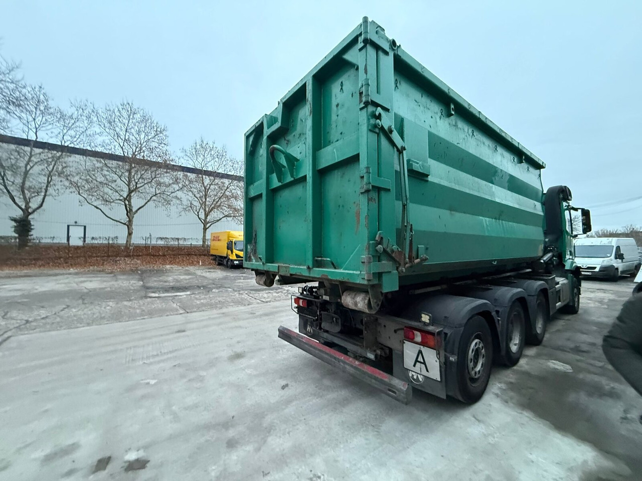 Mercedes-Benz Arocs 3240 L 8x4 ENA Arocs 3240 L 8x4 ENA, Lenk-/Liftachse, Navi, Hiab Abrollkipper - Camião polibenne: foto 4 Mercedes-Benz Arocs 3240 L 8x4 ENA Arocs 3240 L 8x4 ENA, Lenk-/Liftachse, Navi, Hiab Abrollkipper - Camião polibenne: foto 4