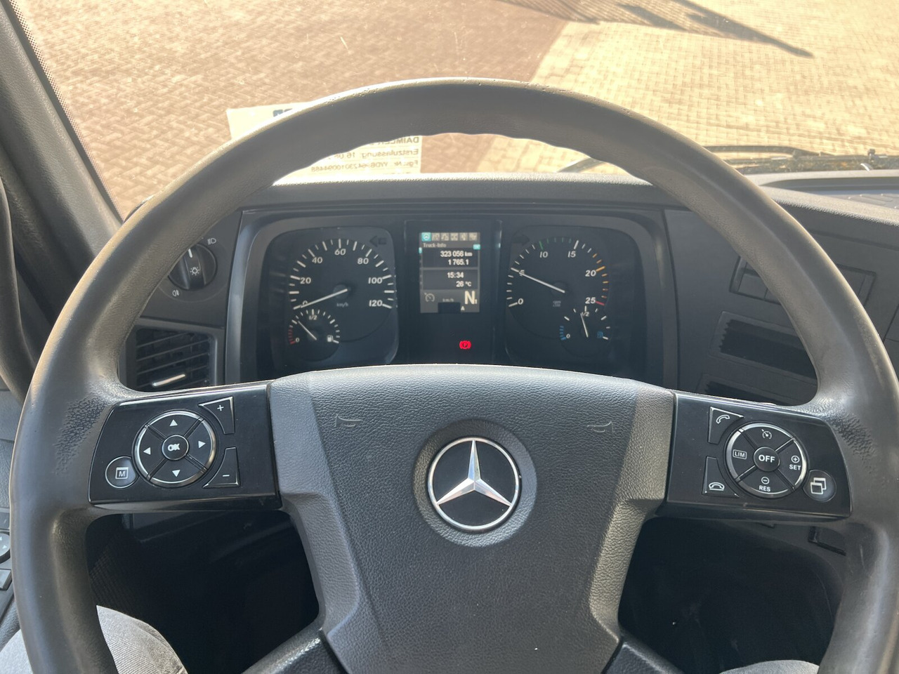 Mercedes-Benz Arocs 3243 K 8x4/4 Arocs 3243 K 8x4/4, Bordmatik - Camião basculante: foto 4 Mercedes-Benz Arocs 3243 K 8x4/4 Arocs 3243 K 8x4/4, Bordmatik - Camião basculante: foto 4