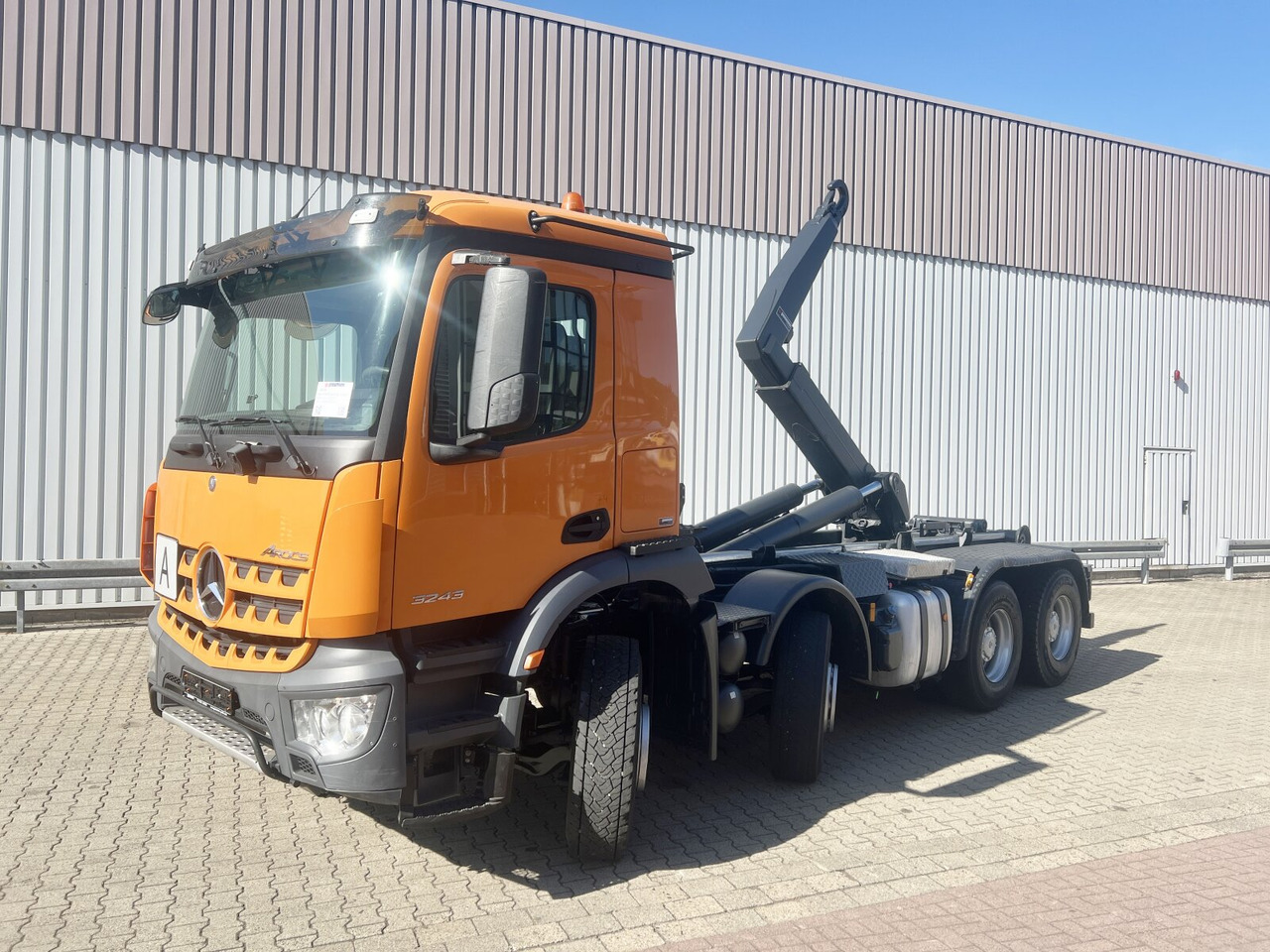 Mercedes-Benz Arocs 3243 LK 8x4/4 Arocs 3243 LK 8x4/4, Motorabtrieb - Camião polibenne: foto 1 Mercedes-Benz Arocs 3243 LK 8x4/4 Arocs 3243 LK 8x4/4, Motorabtrieb - Camião polibenne: foto 1
