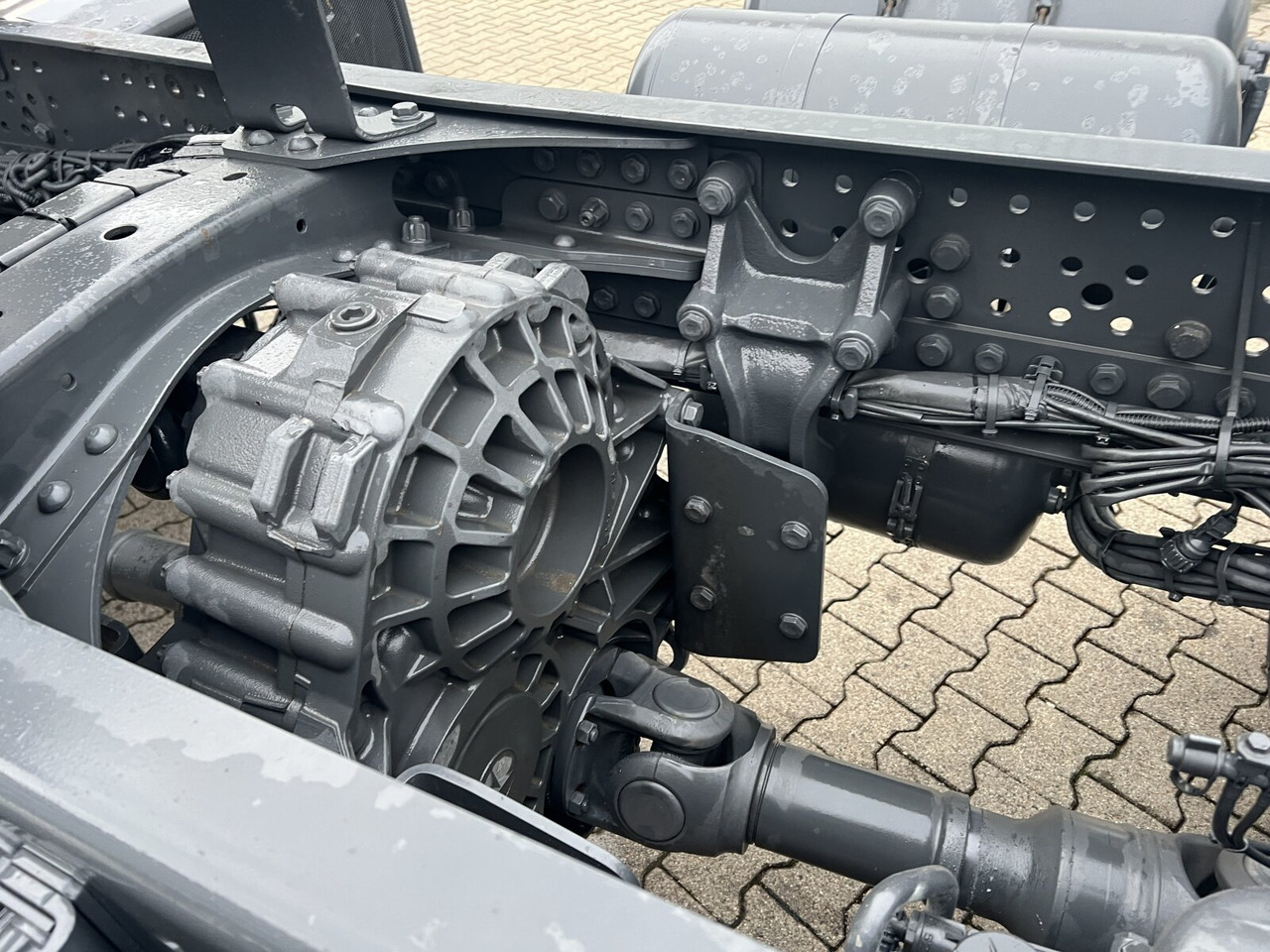 Mercedes-Benz Arocs 3340/46 A 6x6 Arocs 3340/46 A 6x6, Grounder - Camião basculante: foto 3 Mercedes-Benz Arocs 3340/46 A 6x6 Arocs 3340/46 A 6x6, Grounder - Camião basculante: foto 3