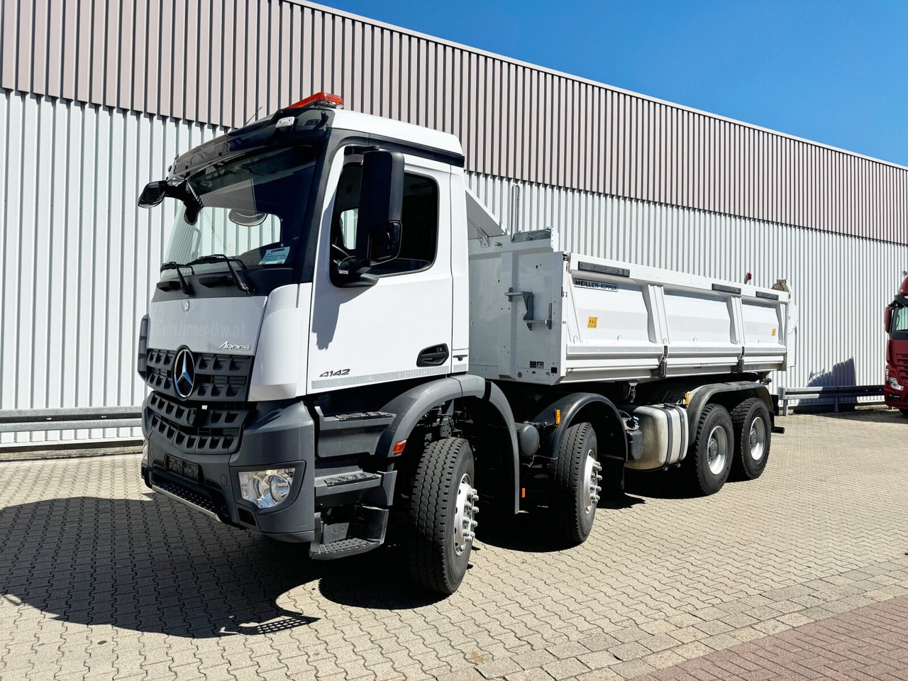 Camião basculante Mercedes-Benz Arocs 4142/48 K 8x4/4 Arocs 4142/48 K 8x4/4, Meiller Bordmatik links: foto 8