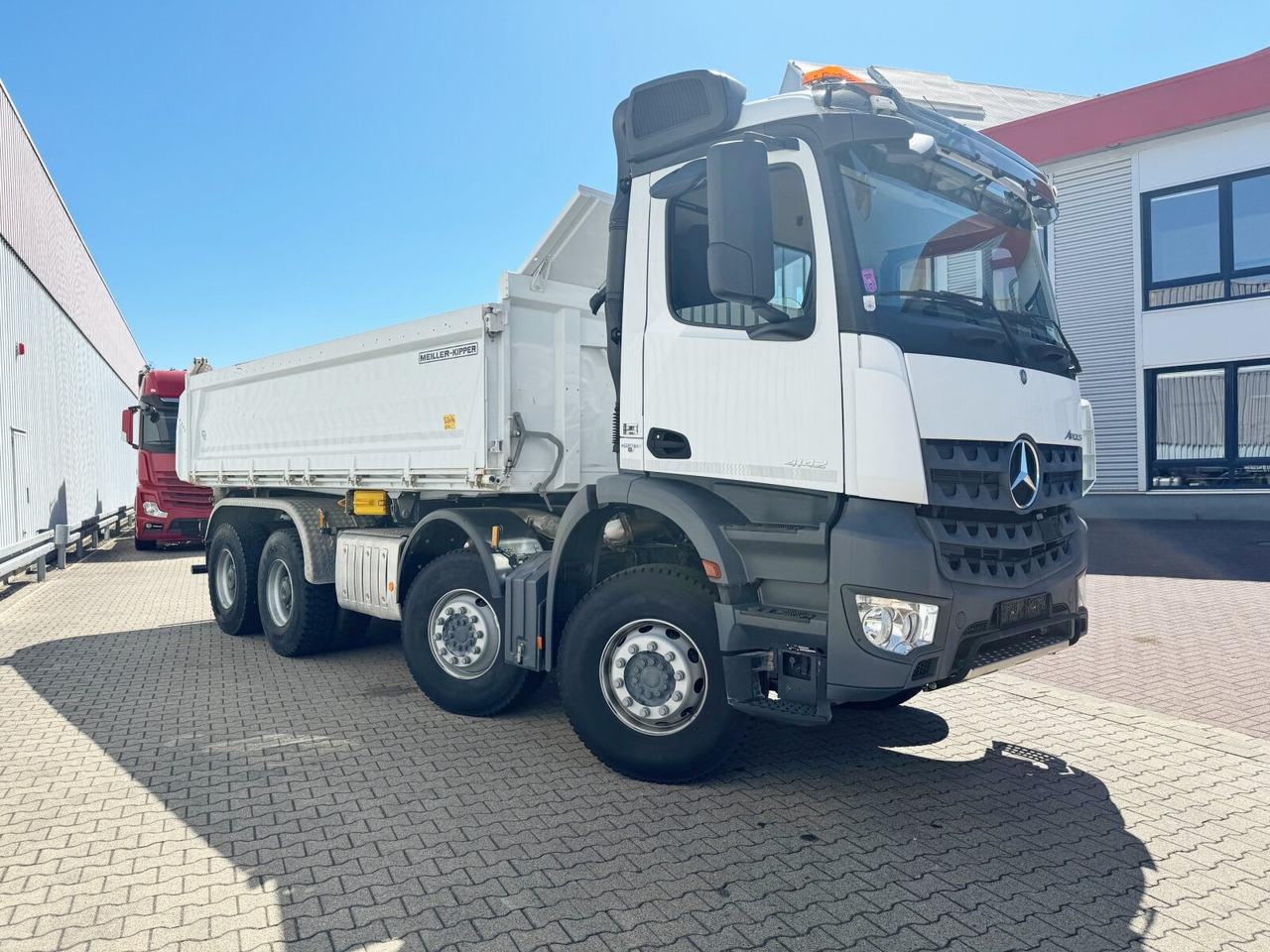 Camião basculante Mercedes-Benz Arocs 4142/48 K 8x4/4 Arocs 4142/48 K 8x4/4, Meiller Bordmatik links: foto 10