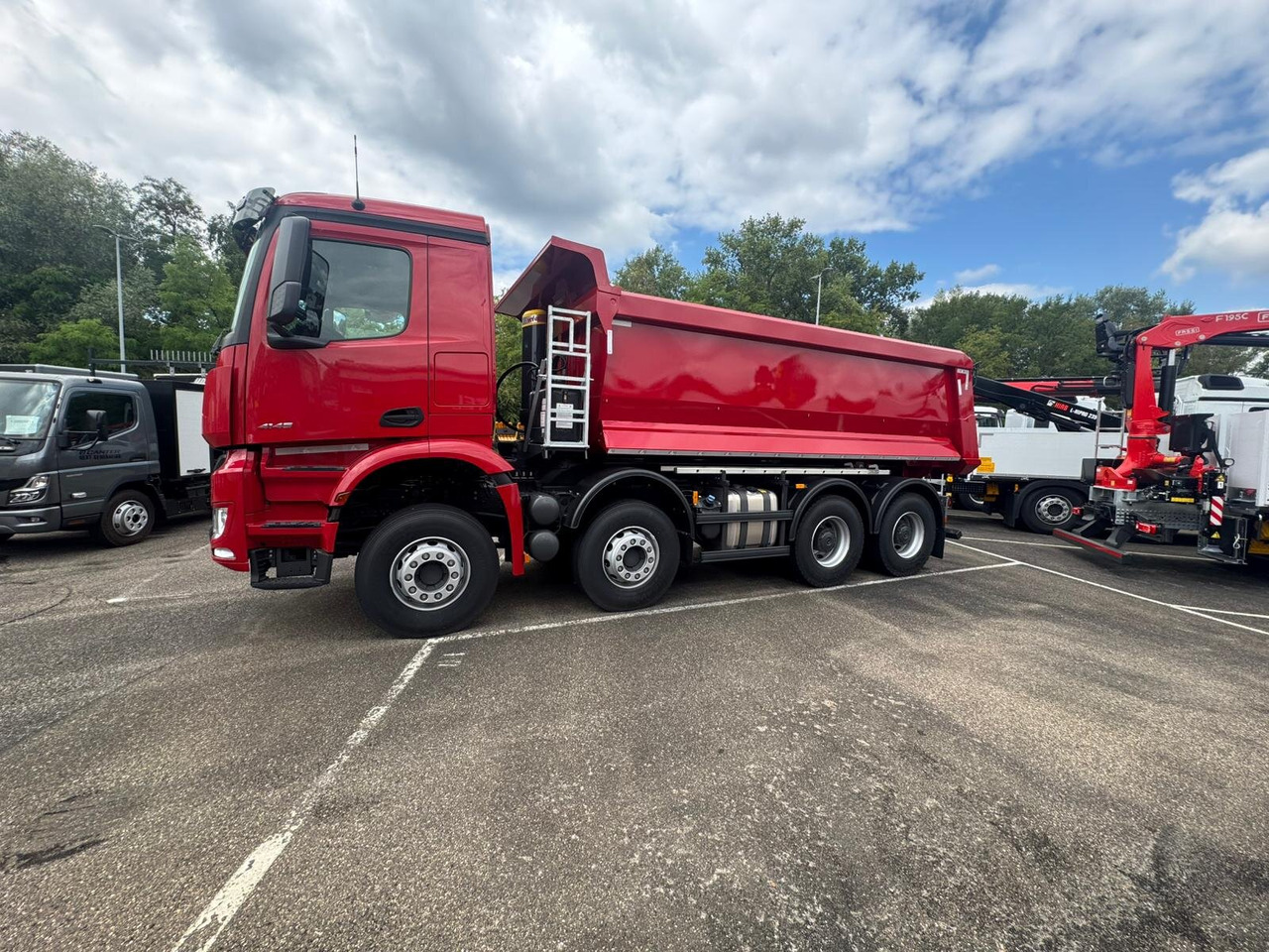 Mercedes-Benz Arocs 4145 K 8x4/4 Arocs 4145 K 8x4/4, Grounder, MultimediaCockpit, Navi, Stahlmulde ca. 16m³ - Dumper: foto 5 Mercedes-Benz Arocs 4145 K 8x4/4 Arocs 4145 K 8x4/4, Grounder, MultimediaCockpit, Navi, Stahlmulde ca. 16m³ - Dumper: foto 5