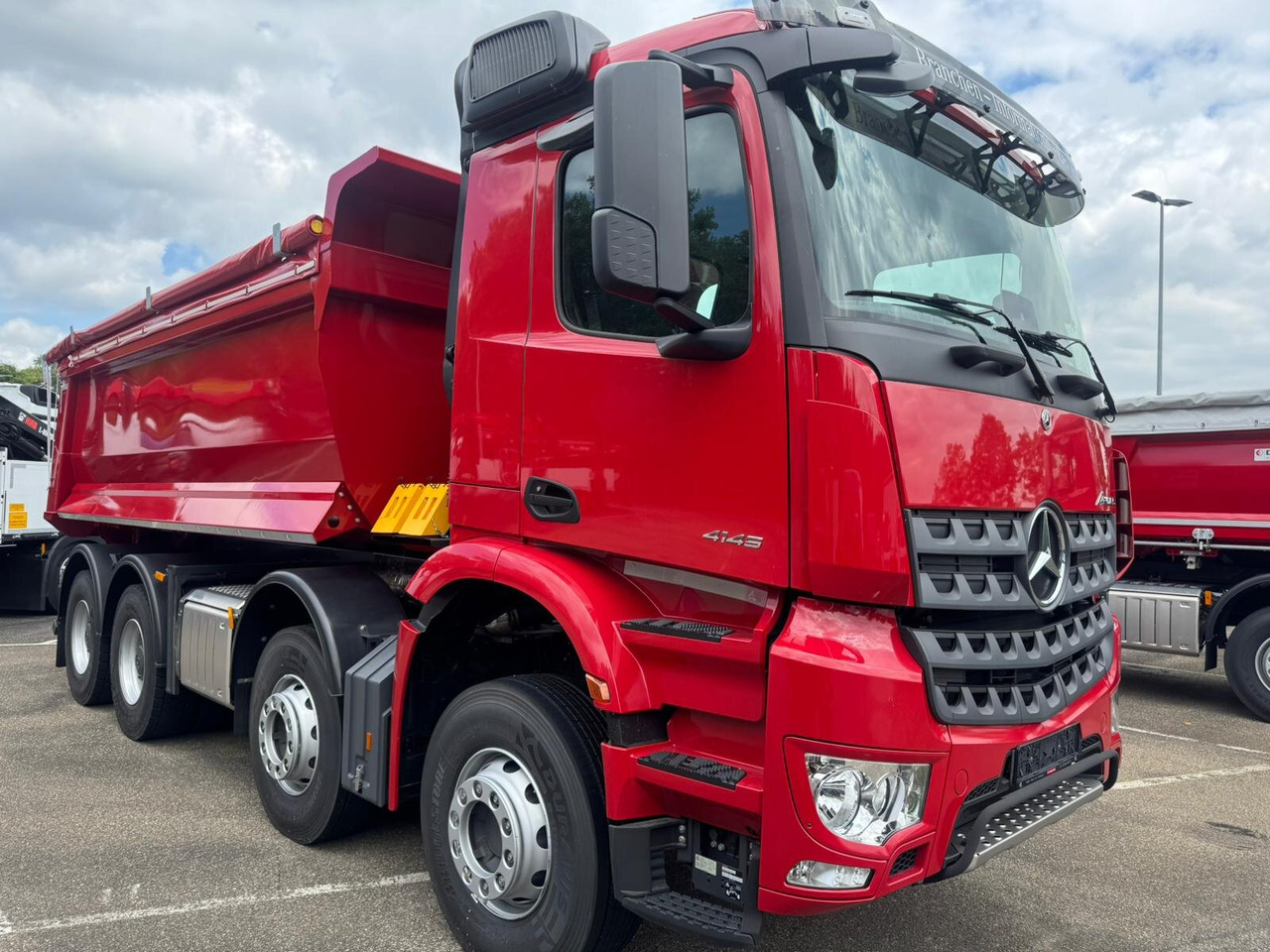 Mercedes-Benz Arocs 4145 K 8x4/4 Arocs 4145 K 8x4/4, Grounder, MultimediaCockpit, Navi, Stahlmulde ca. 16m³ - Dumper: foto 3 Mercedes-Benz Arocs 4145 K 8x4/4 Arocs 4145 K 8x4/4, Grounder, MultimediaCockpit, Navi, Stahlmulde ca. 16m³ - Dumper: foto 3