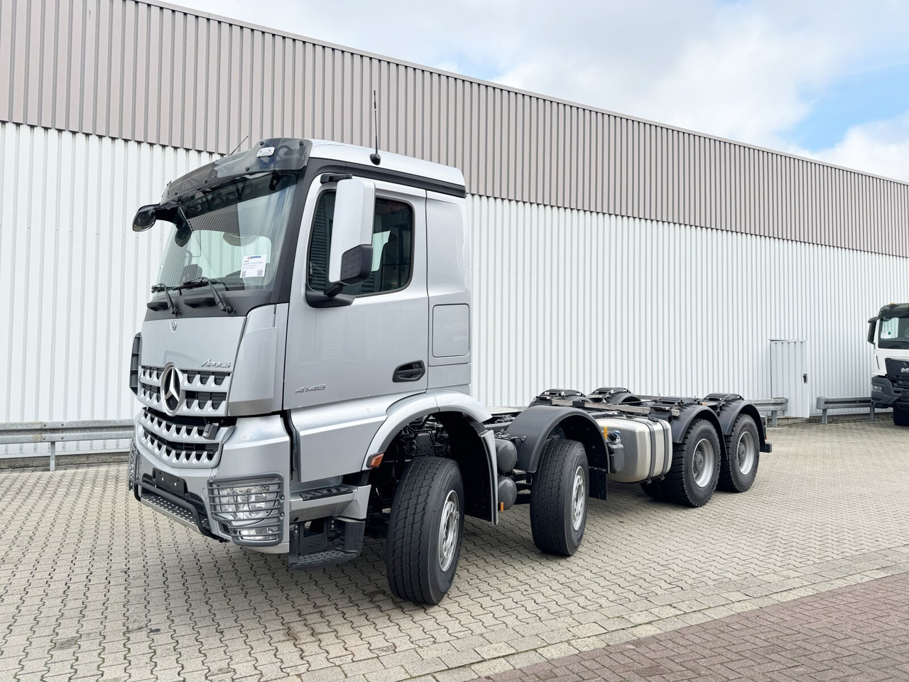 Mercedes-Benz Arocs 4148 K 8x4/4 Arocs 4148 K 8x4/4, Turbo-Retarder-Kupplung, Grounder - Camião chassi: foto 1 Mercedes-Benz Arocs 4148 K 8x4/4 Arocs 4148 K 8x4/4, Turbo-Retarder-Kupplung, Grounder - Camião chassi: foto 1