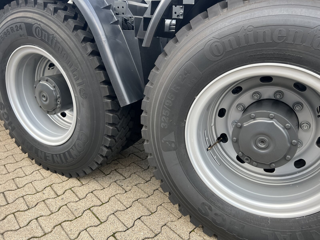 Mercedes-Benz Arocs 4151 AK 8x8/4 Arocs 4151 AK 8x8/4, Grounder - Camião polibenne: foto 5 Mercedes-Benz Arocs 4151 AK 8x8/4 Arocs 4151 AK 8x8/4, Grounder - Camião polibenne: foto 5