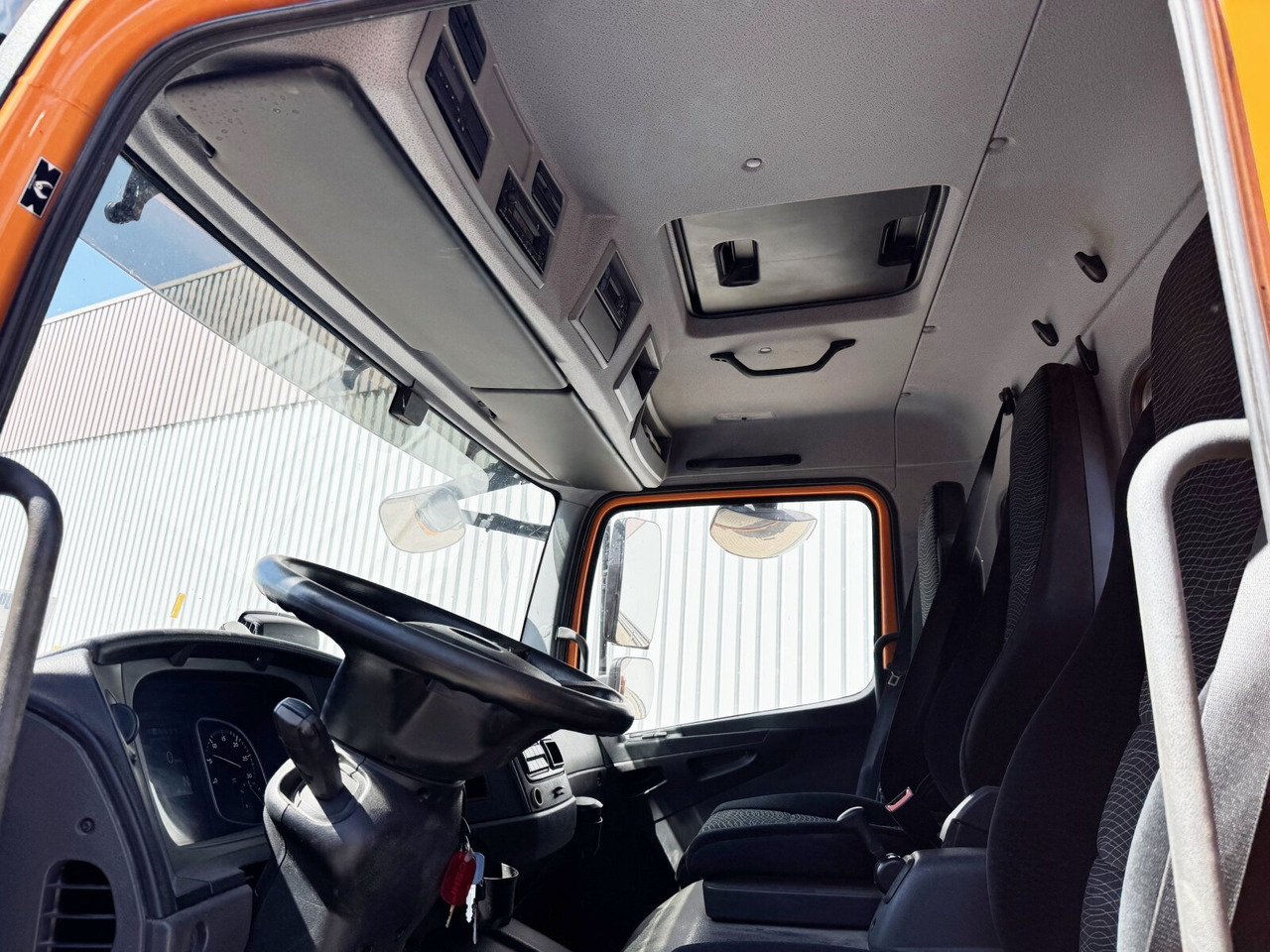 Mercedes-Benz Atego 1530 K 4x2 Atego 1530 K 4x2, Meiller 3-Seiten, 2x AHK - Camião basculante: foto 3 Mercedes-Benz Atego 1530 K 4x2 Atego 1530 K 4x2, Meiller 3-Seiten, 2x AHK - Camião basculante: foto 3