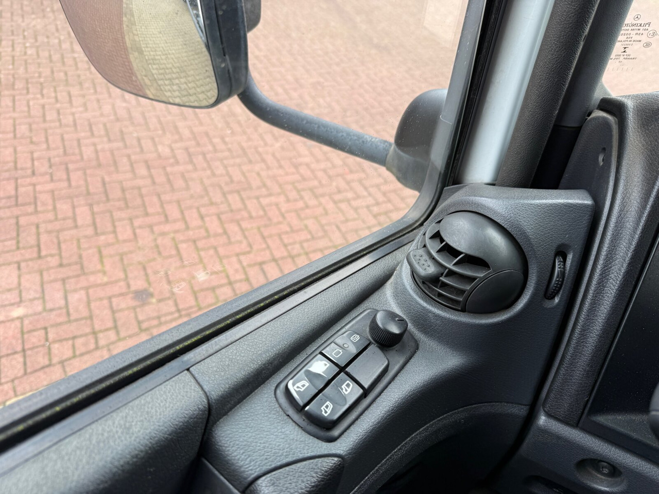 Camião chassi Mercedes-Benz Atego 1627 L 4x2 Atego 1627 L 4x2, 6-Zylinder, Motorabtrieb: foto 6 Camião chassi Mercedes-Benz Atego 1627 L 4x2 Atego 1627 L 4x2, 6-Zylinder, Motorabtrieb: foto 6