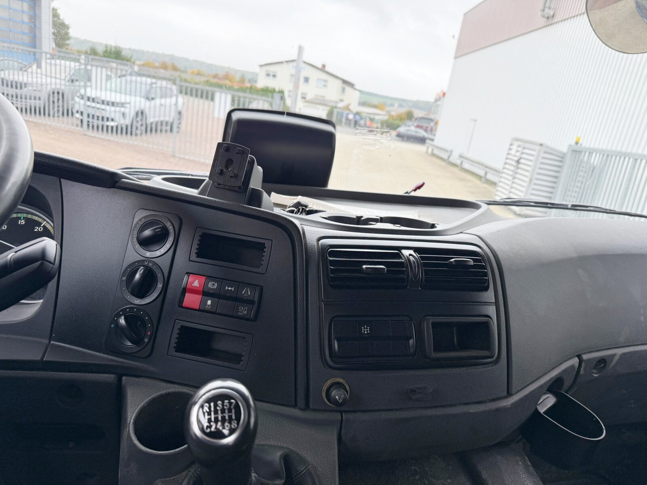 Mercedes-Benz Atego 1630 K 4x2 Atego 1630 K 4x2, Meiller 3-Seiten, 2 x AHK Öl - Camião basculante: foto 4 Mercedes-Benz Atego 1630 K 4x2 Atego 1630 K 4x2, Meiller 3-Seiten, 2 x AHK Öl - Camião basculante: foto 4