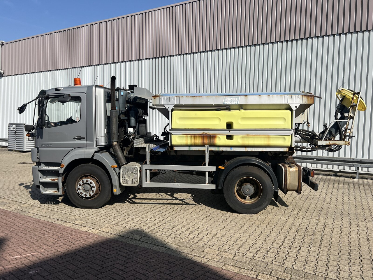 Camião chassi Mercedes-Benz Atego 1828 L 4x2 Atego 1828 L 4x2,Rechtslenker, Winterdienstplatte: foto 9