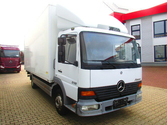 Camião furgão Mercedes-Benz Atego 815 4x2: foto 8