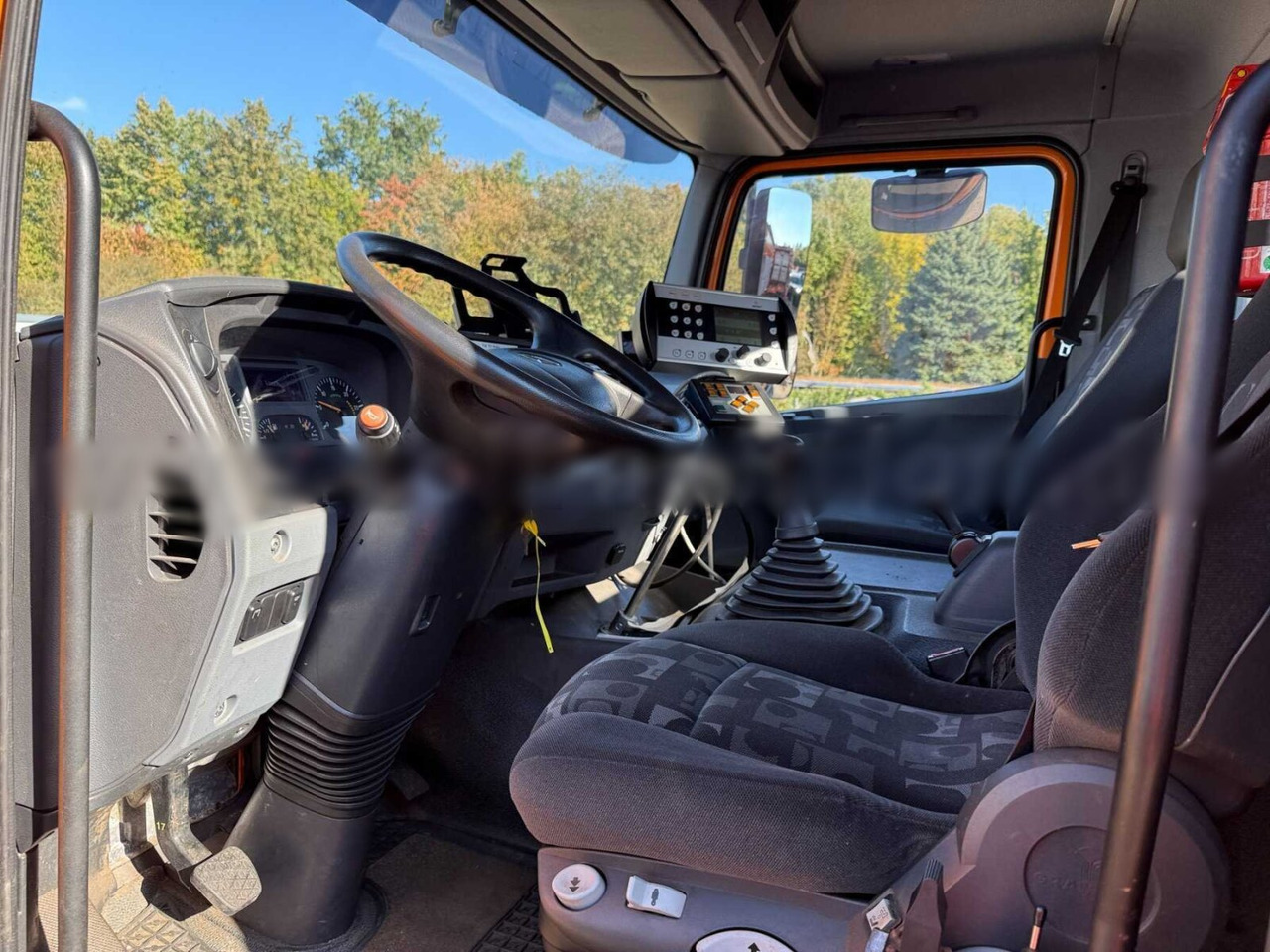 Mercedes-Benz Axor 1824 L 4x2 Axor 1824 L 4x2, Motorabtrieb, Winterdienstausstattung - Camião polibenne: foto 5 Mercedes-Benz Axor 1824 L 4x2 Axor 1824 L 4x2, Motorabtrieb, Winterdienstausstattung - Camião polibenne: foto 5