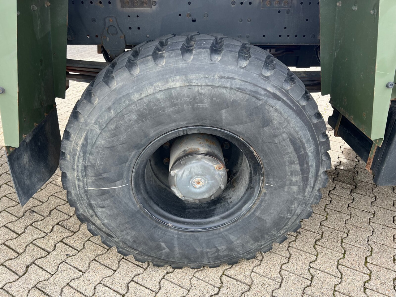 Camião de caixa aberta/ Plataforma Mercedes-Benz Axor 1829 A 4x4 Axor 1829 A 4x4: foto 6