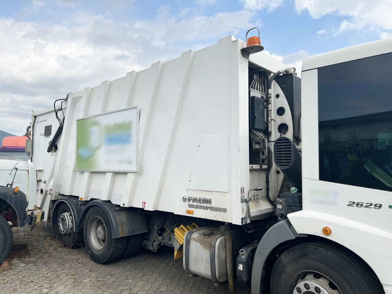 Mercedes-Benz Econic 2629 L/NLA 6x2/4, Ersatzteilspender! Econic 2629 L/NLA 6x2/4, EEV, Lenkachse, FAUN Variopress 522, Zöller-Schüttung, Ersatzteilspender! - Caminhão de lixo: foto 5 Mercedes-Benz Econic 2629 L/NLA 6x2/4, Ersatzteilspender! Econic 2629 L/NLA 6x2/4, EEV, Lenkachse, FAUN Variopress 522, Zöller-Schüttung, Ersatzteilspender! - Caminhão de lixo: foto 5