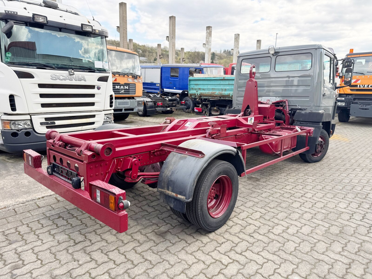 Mercedes-Benz LK 814 4x2 LK 814 4x2, 6-Zylinder, City-Abroller - Camião polibenne: foto 4 Mercedes-Benz LK 814 4x2 LK 814 4x2, 6-Zylinder, City-Abroller - Camião polibenne: foto 4