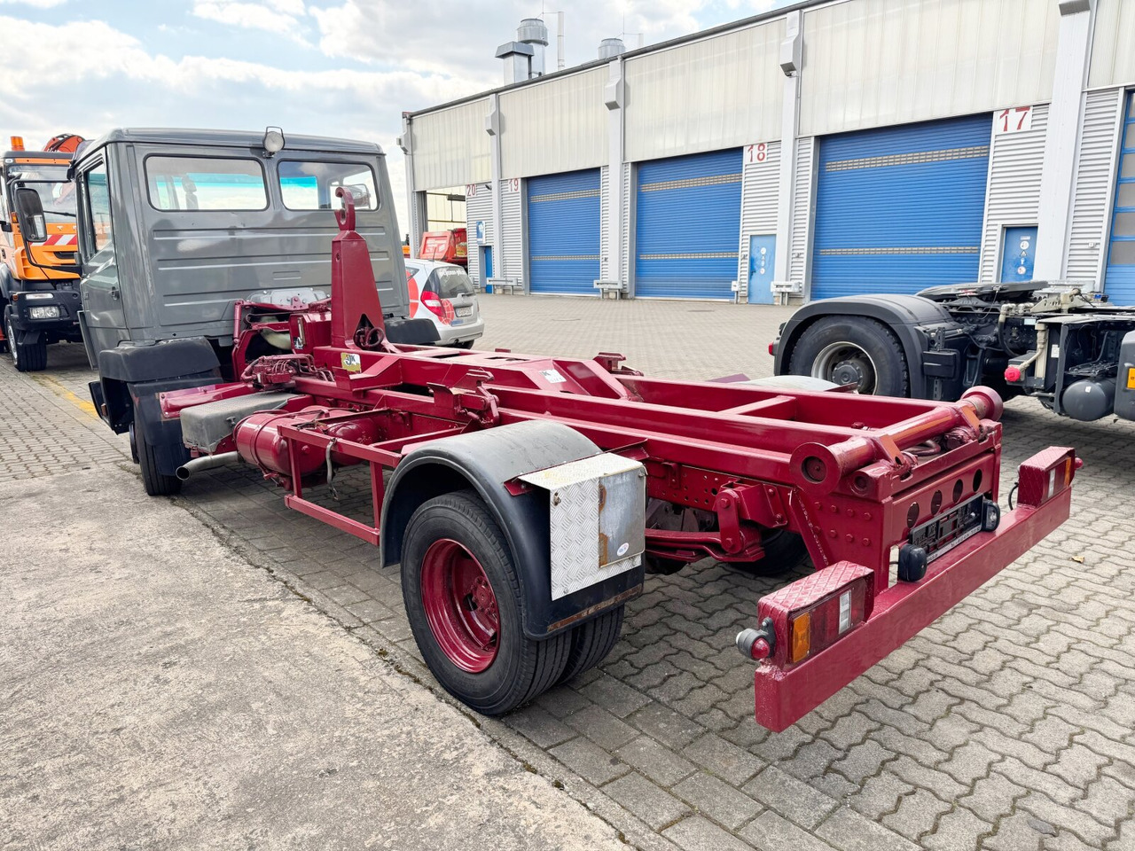 Mercedes-Benz LK 814 4x2 LK 814 4x2, 6-Zylinder, City-Abroller - Camião polibenne: foto 5 Mercedes-Benz LK 814 4x2 LK 814 4x2, 6-Zylinder, City-Abroller - Camião polibenne: foto 5