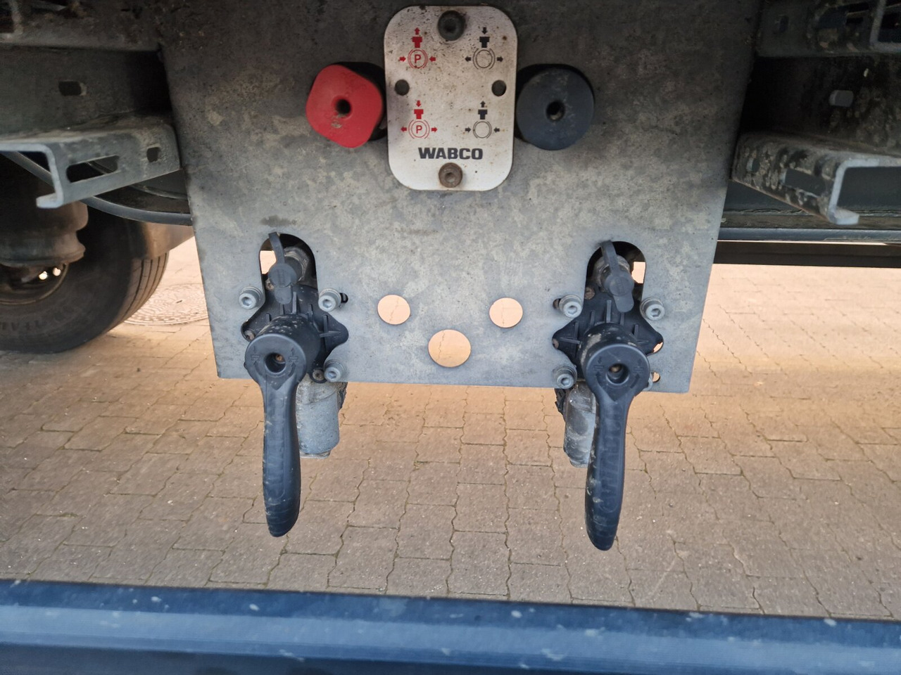 Orten PRASQ 18 Getränkeanhänger PRASQ 18 Getränkeanhänger, Stapleraufnahme, 12x VORHANDEN! - Reboque furgão: foto 5 Orten PRASQ 18 Getränkeanhänger PRASQ 18 Getränkeanhänger, Stapleraufnahme, 12x VORHANDEN! - Reboque furgão: foto 5