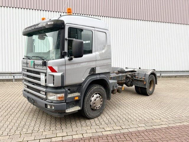 Scania 124G 420 4x2 124G 420 4x2, Retarder - Camião chassi: foto 1 Scania 124G 420 4x2 124G 420 4x2, Retarder - Camião chassi: foto 1