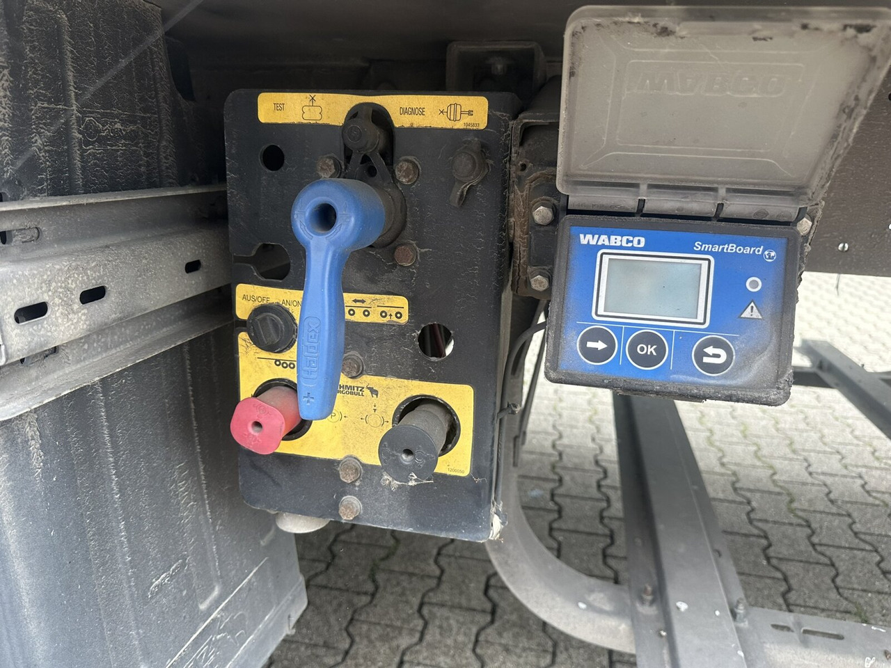 Schmitz Cargobull SKO 24/L-13.4 FP 25 SKO 24/L-13.4 FP 25 - Semi-reboque frigorífico: foto 4 Schmitz Cargobull SKO 24/L-13.4 FP 25 SKO 24/L-13.4 FP 25 - Semi-reboque frigorífico: foto 4