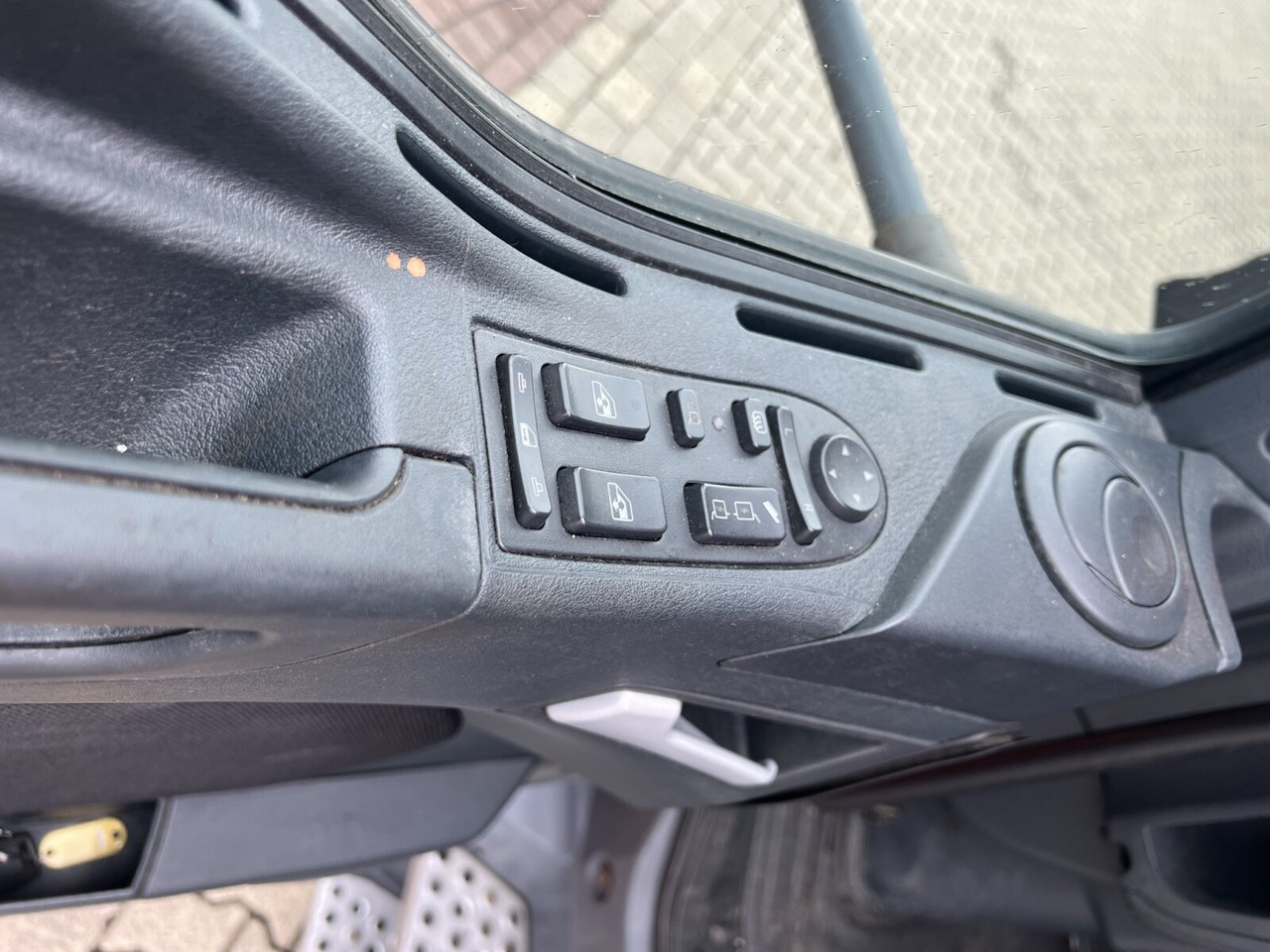 MAN TGL 8.220 4X2 BL TGL 8.220 4X2 BL - Tractor: foto 3 MAN TGL 8.220 4X2 BL TGL 8.220 4X2 BL - Tractor: foto 3